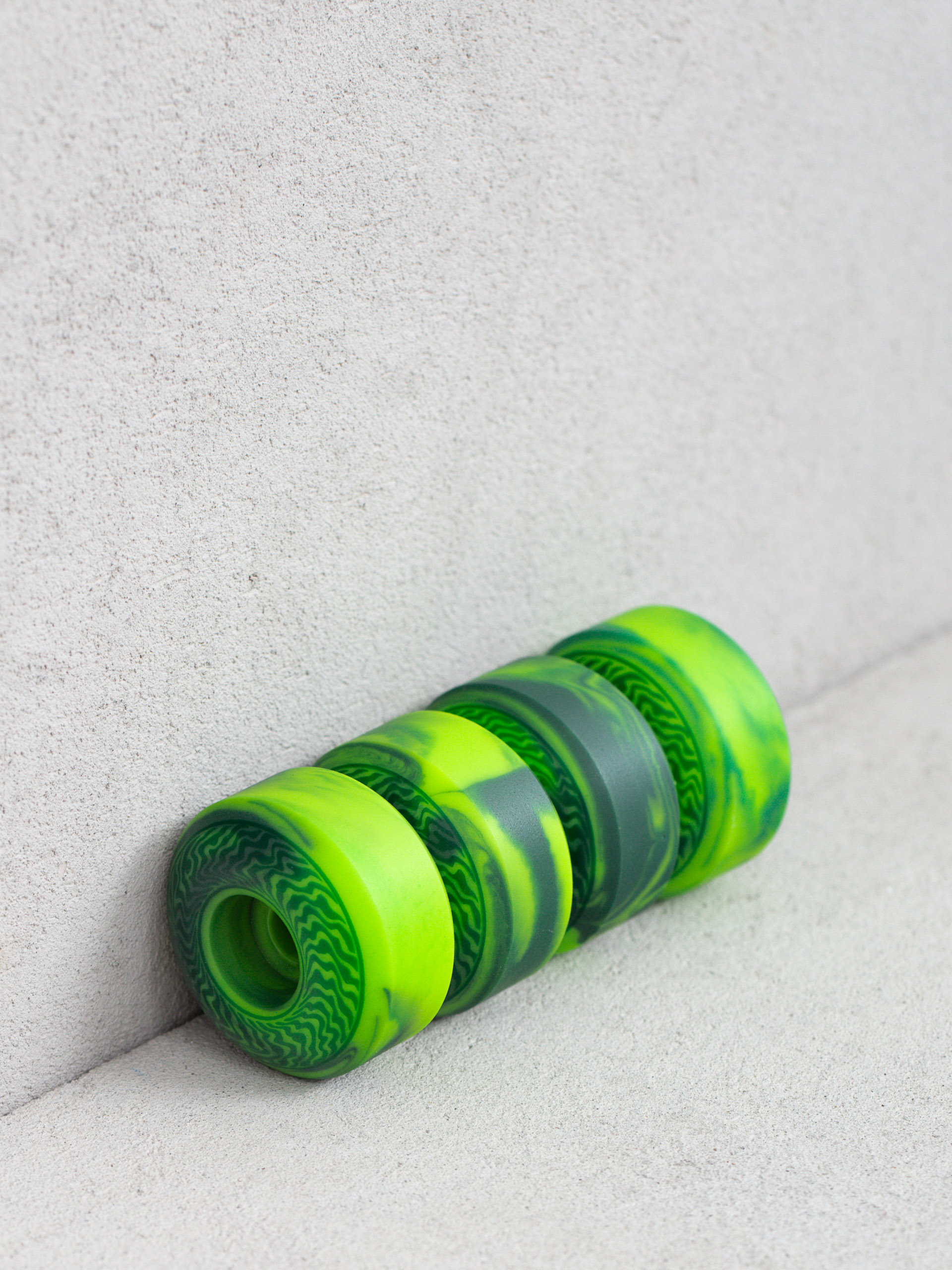 Kółka Spitfire F4 99D Swirled Classic (green)