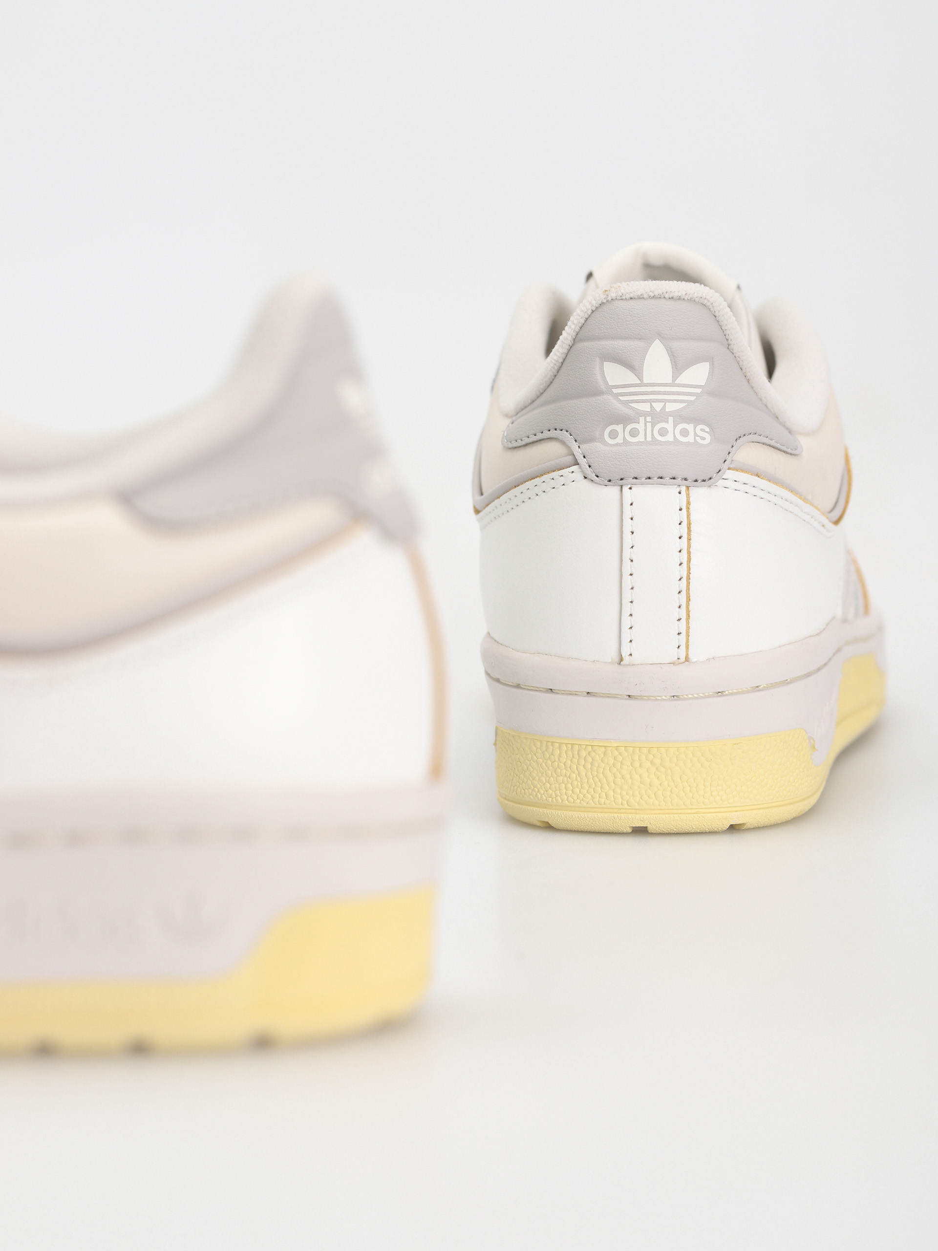 Buty adidas Originals Rivalry Low 86 (cwhite/greone/owhite)