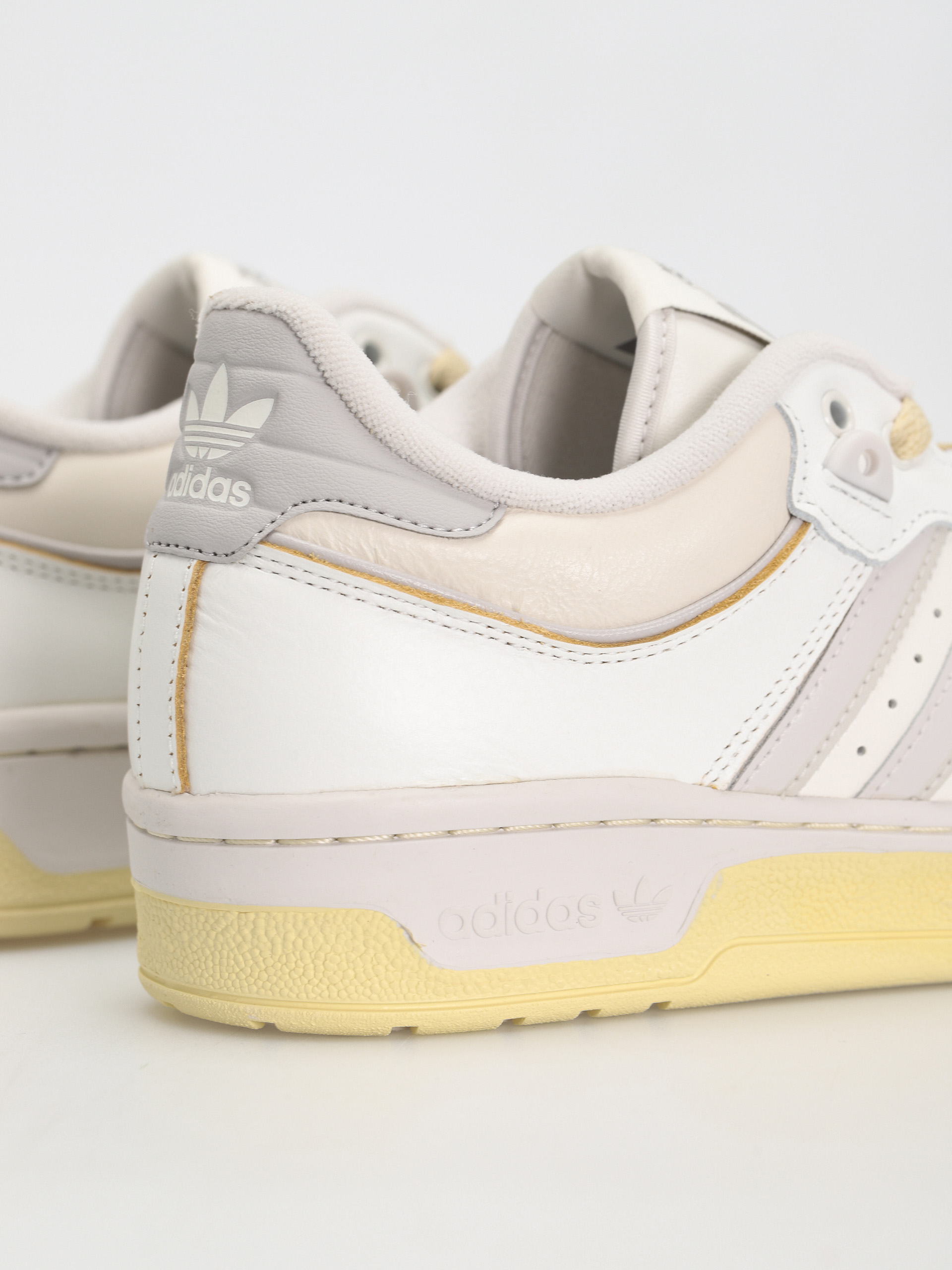 Buty adidas Originals Rivalry Low 86 (cwhite/greone/owhite)