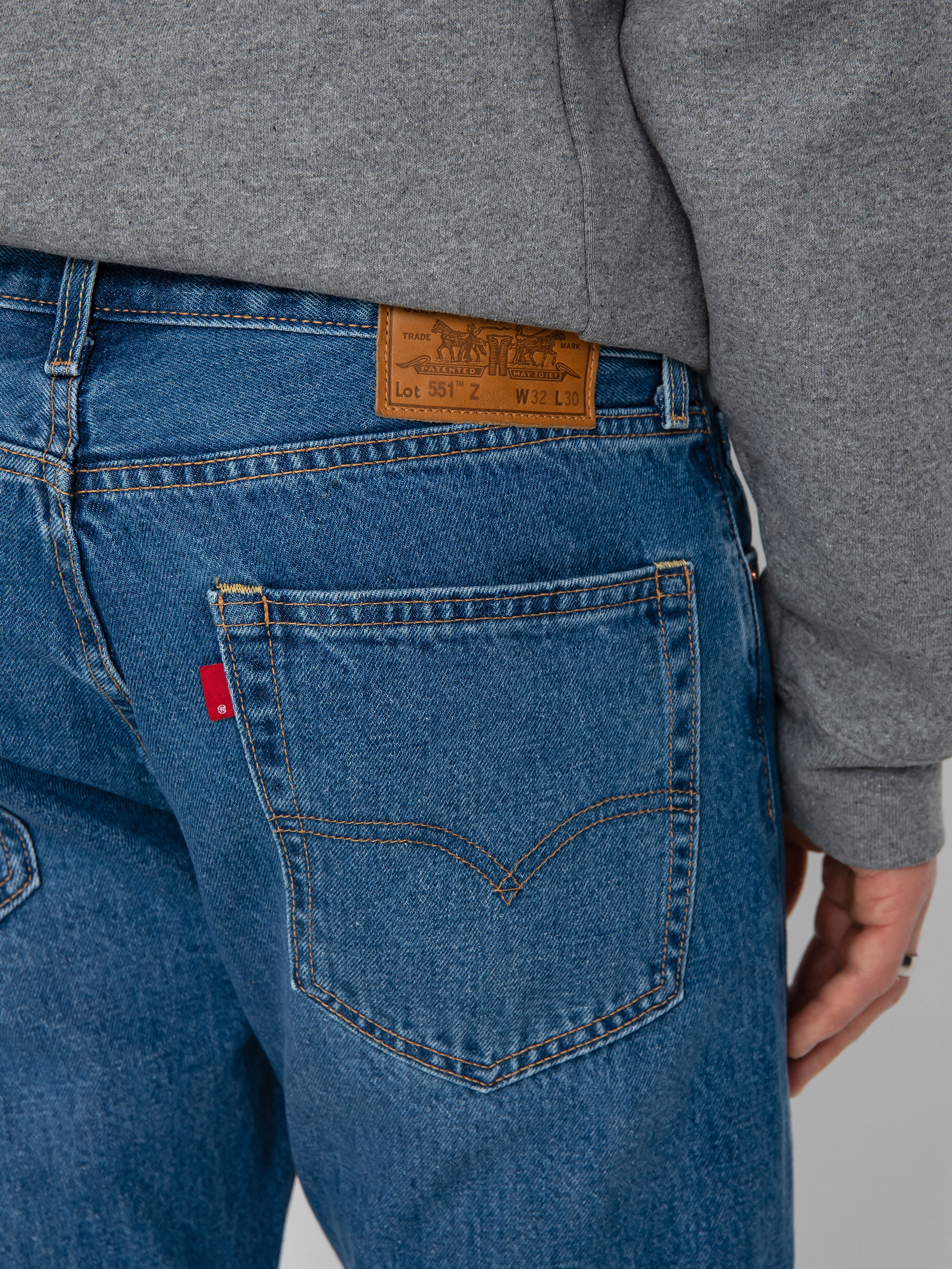 Spodnie Levi's® 551Z Authentic Straight (medium indigo stonewash)