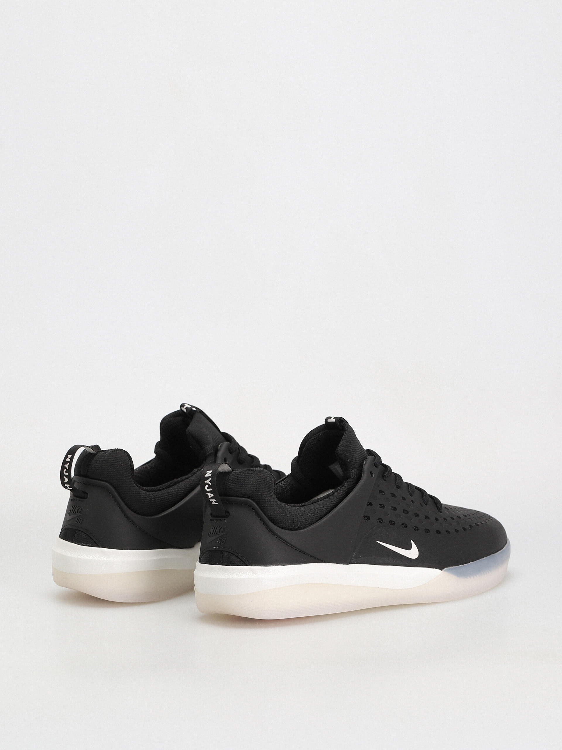 Buty Nike SB Nyjah 3 (black/white black summit white)