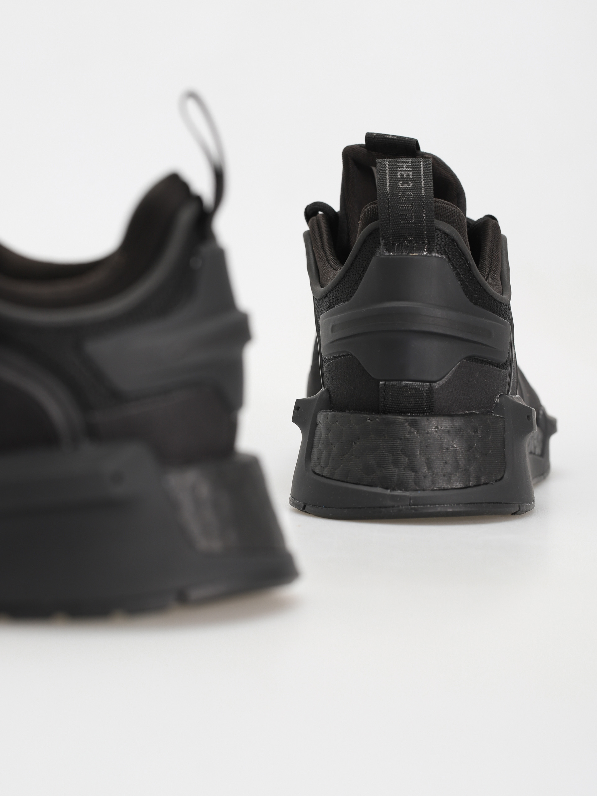 Buty adidas Originals Nmd V3 (cblack/cblack/cblack)