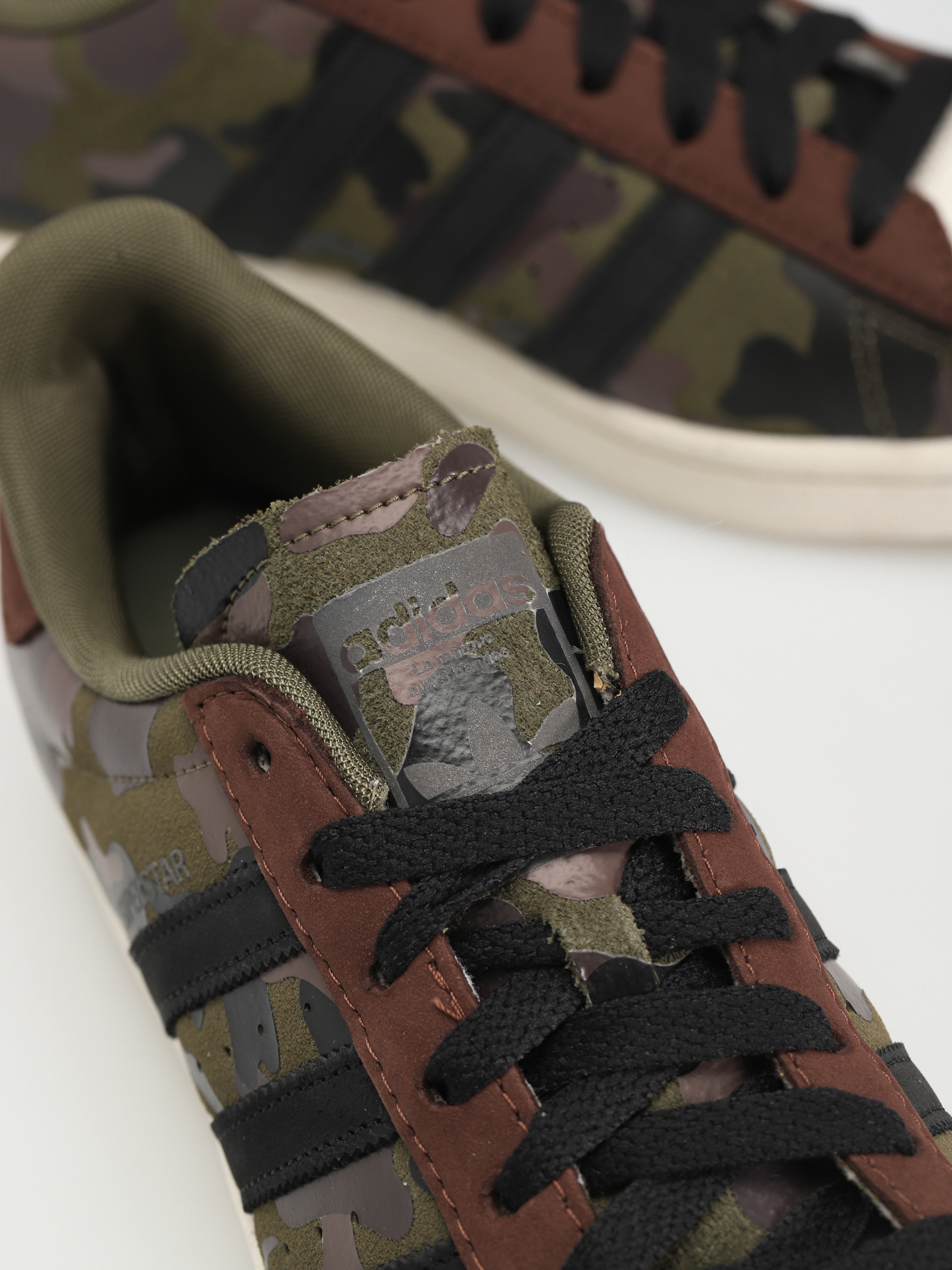 Buty adidas Originals Superstar (olistr/mesa/ngtred)