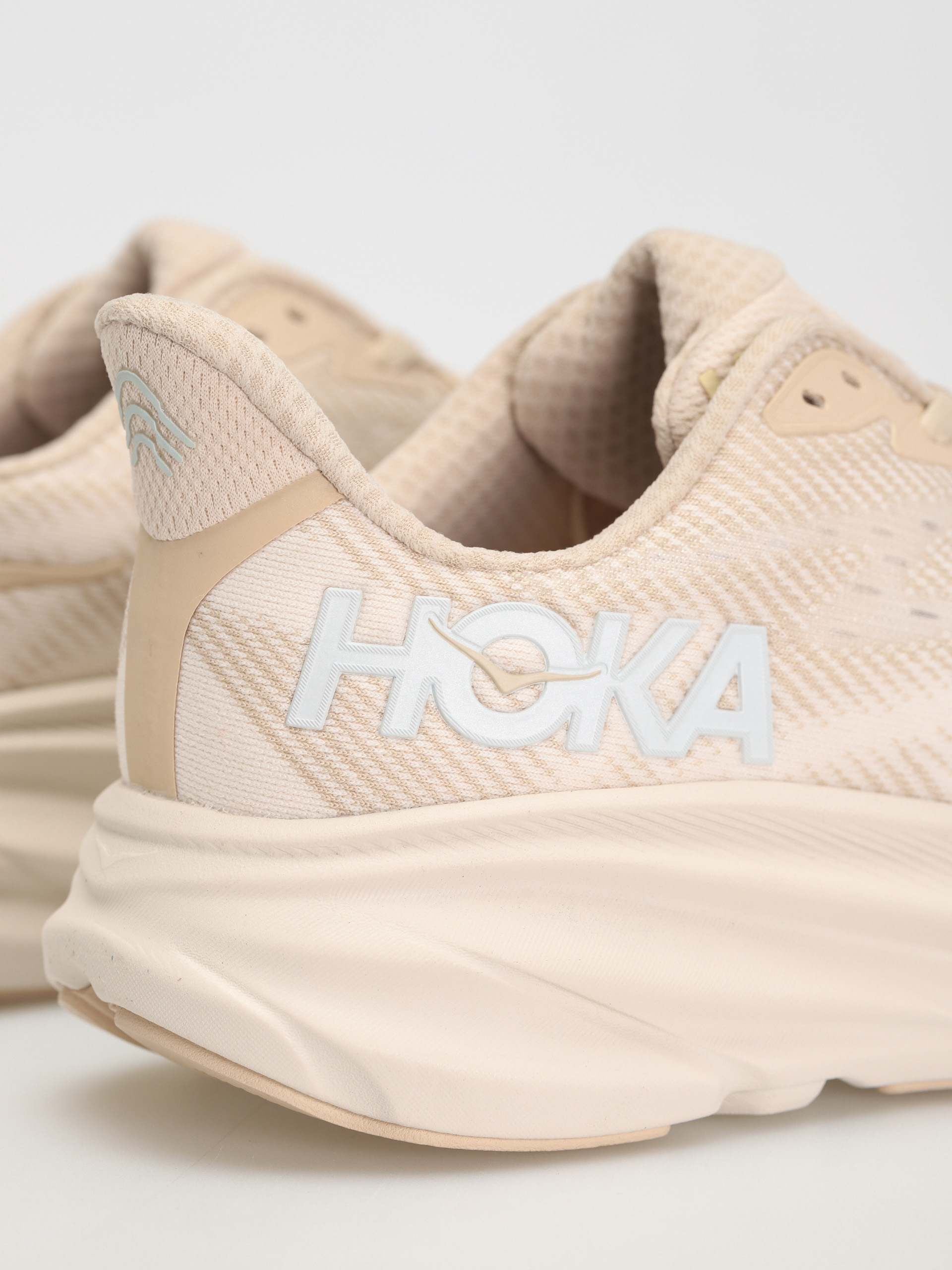 Buty Hoka Clifton 9 (shifting sand/eggnog)