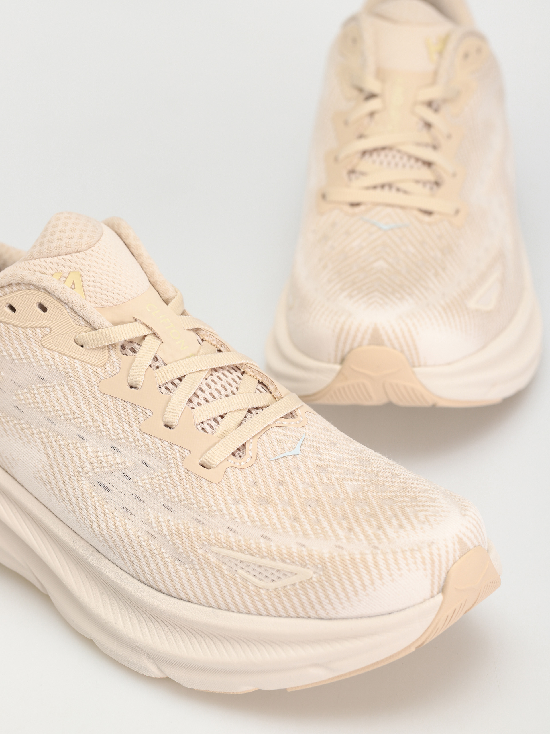 Buty Hoka Clifton 9 (shifting sand/eggnog)