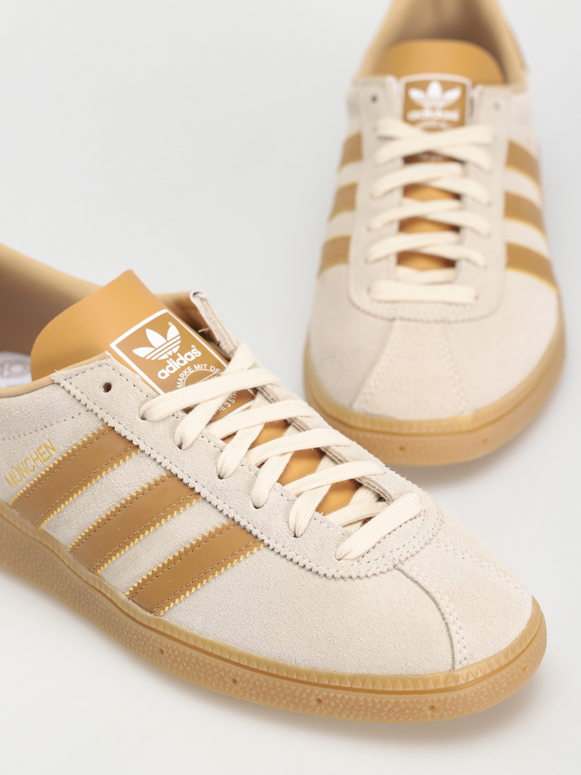 Buty adidas Originals Munchen (cwhite/mesa/gum3)