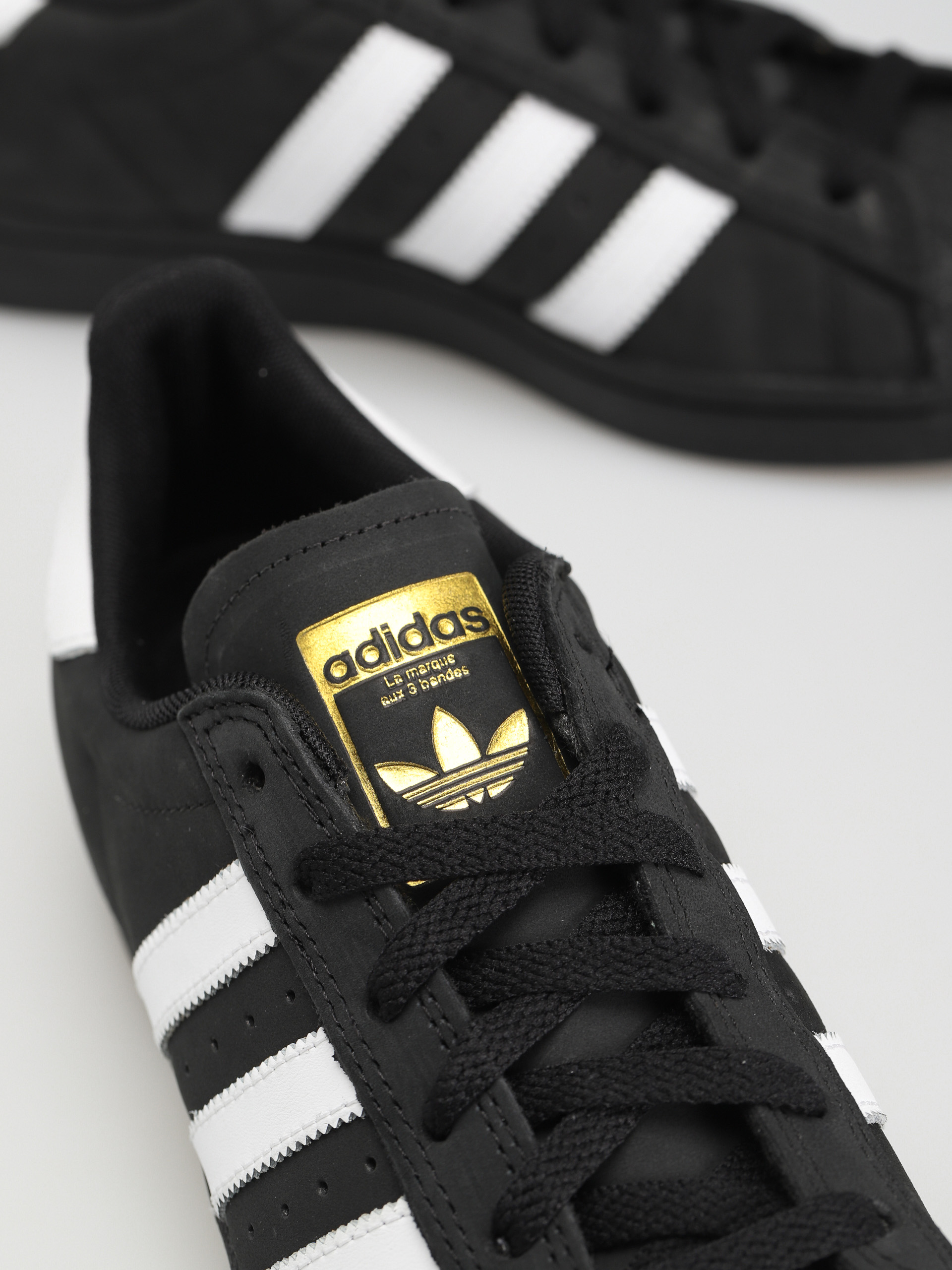 Buty adidas Superstar Adv (cblack/ftwwht/goldmt)