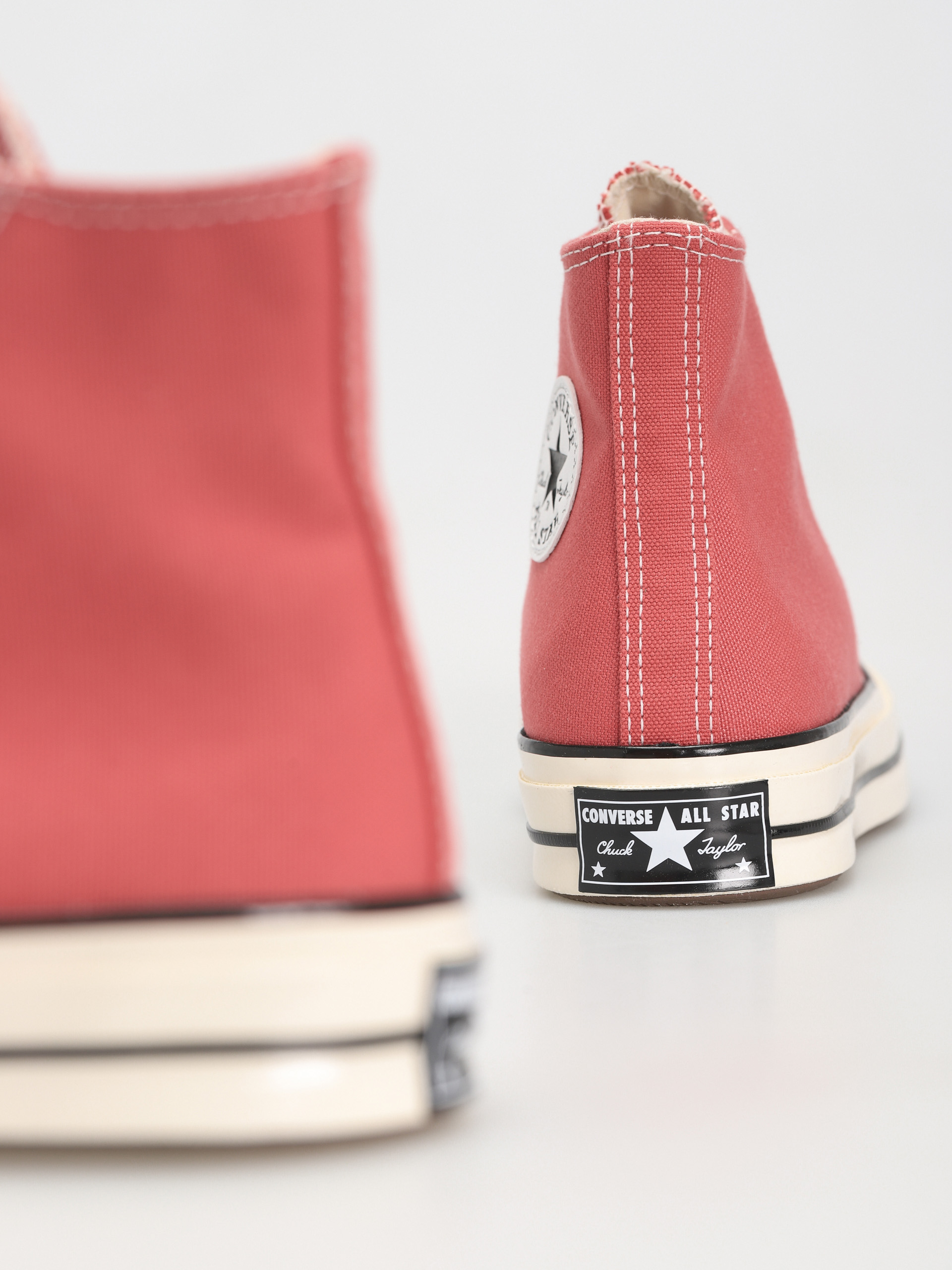 Trampki Converse Chuck 70 Hi (rhubarb pie/egret/black)