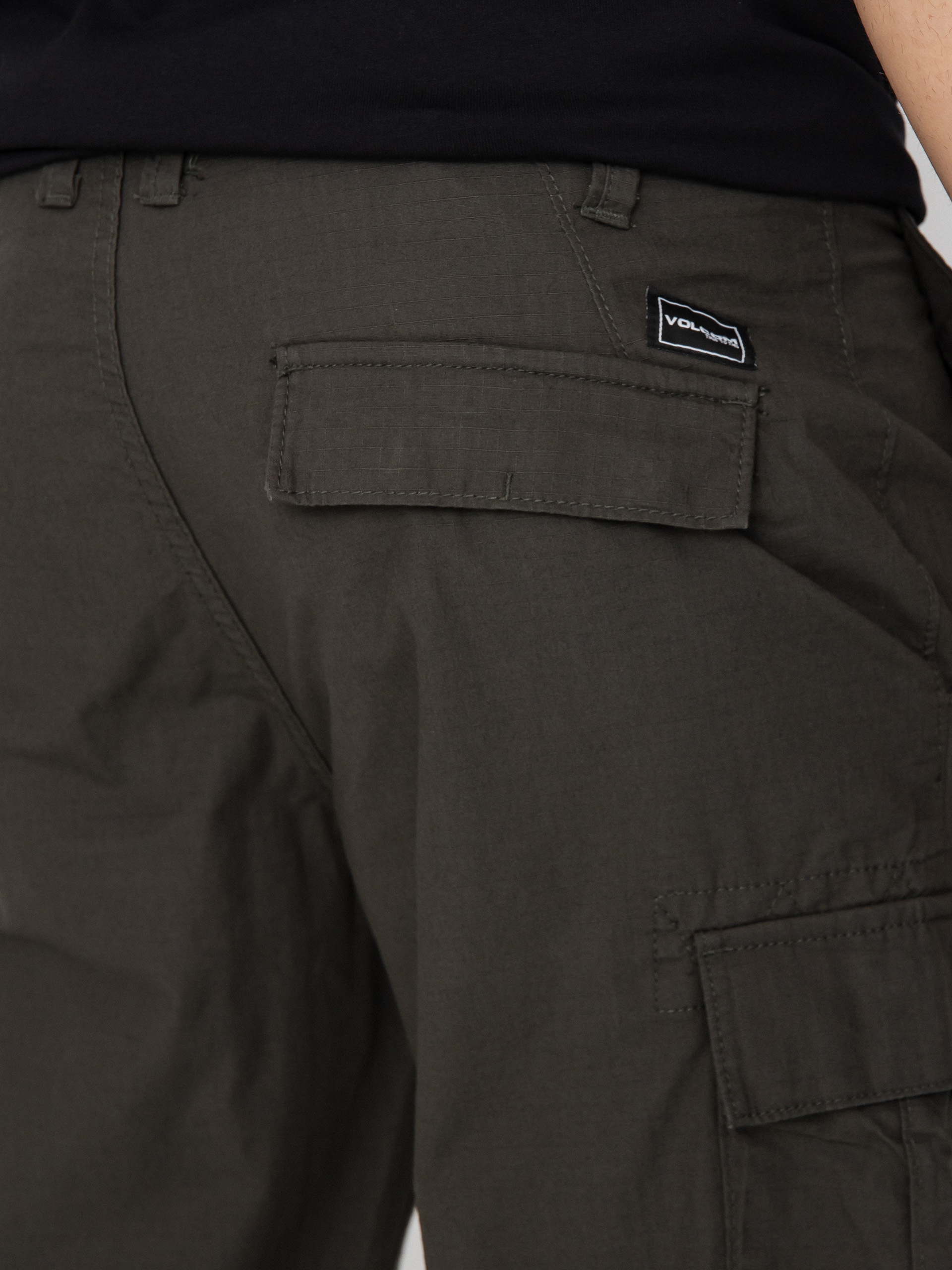 Spodnie Volcom Volmander March Cargo (rinsed black)