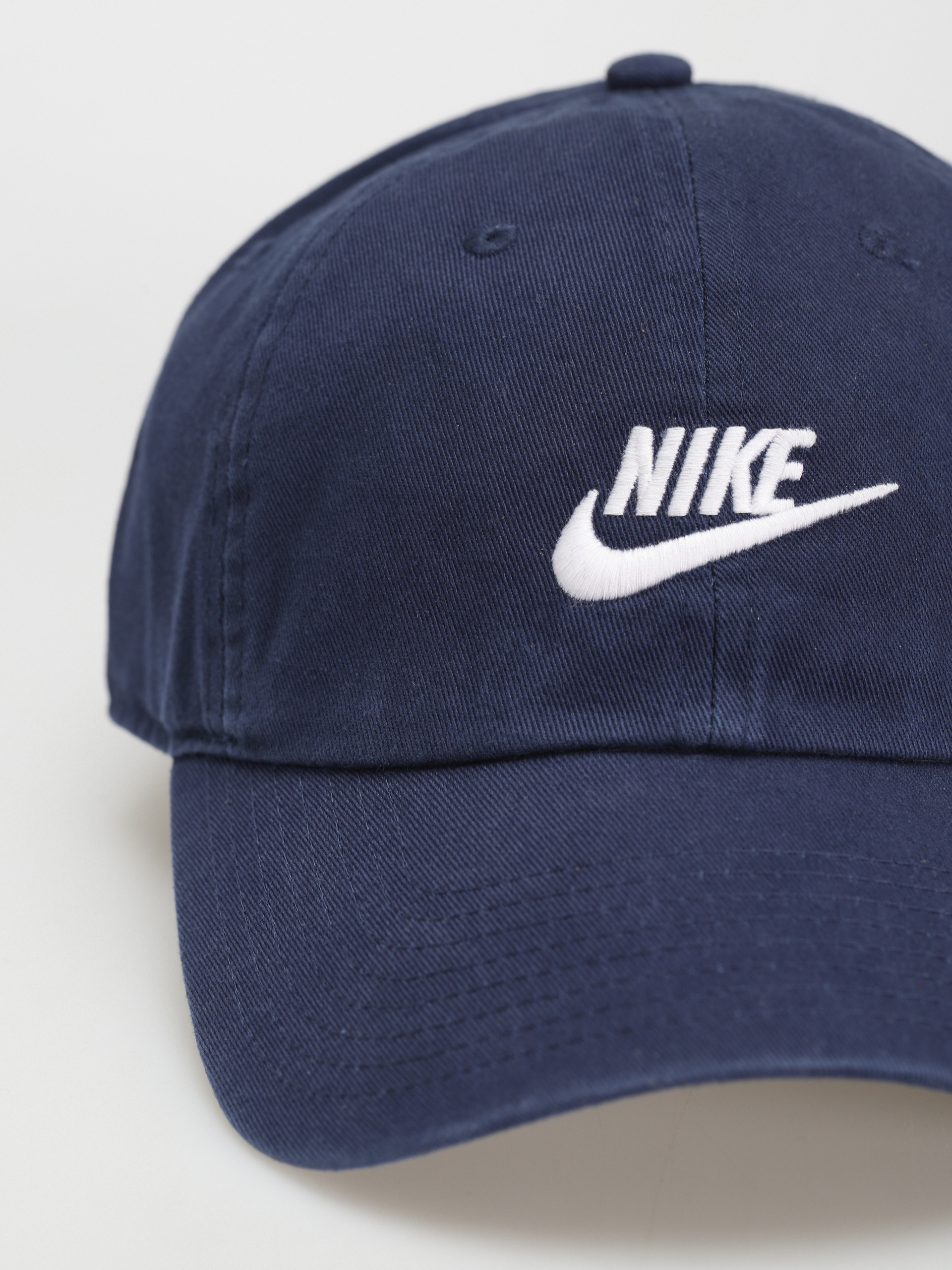 Czapka z daszkiem Nike SB Heritage86 Futura Washed (midnight navy/white)