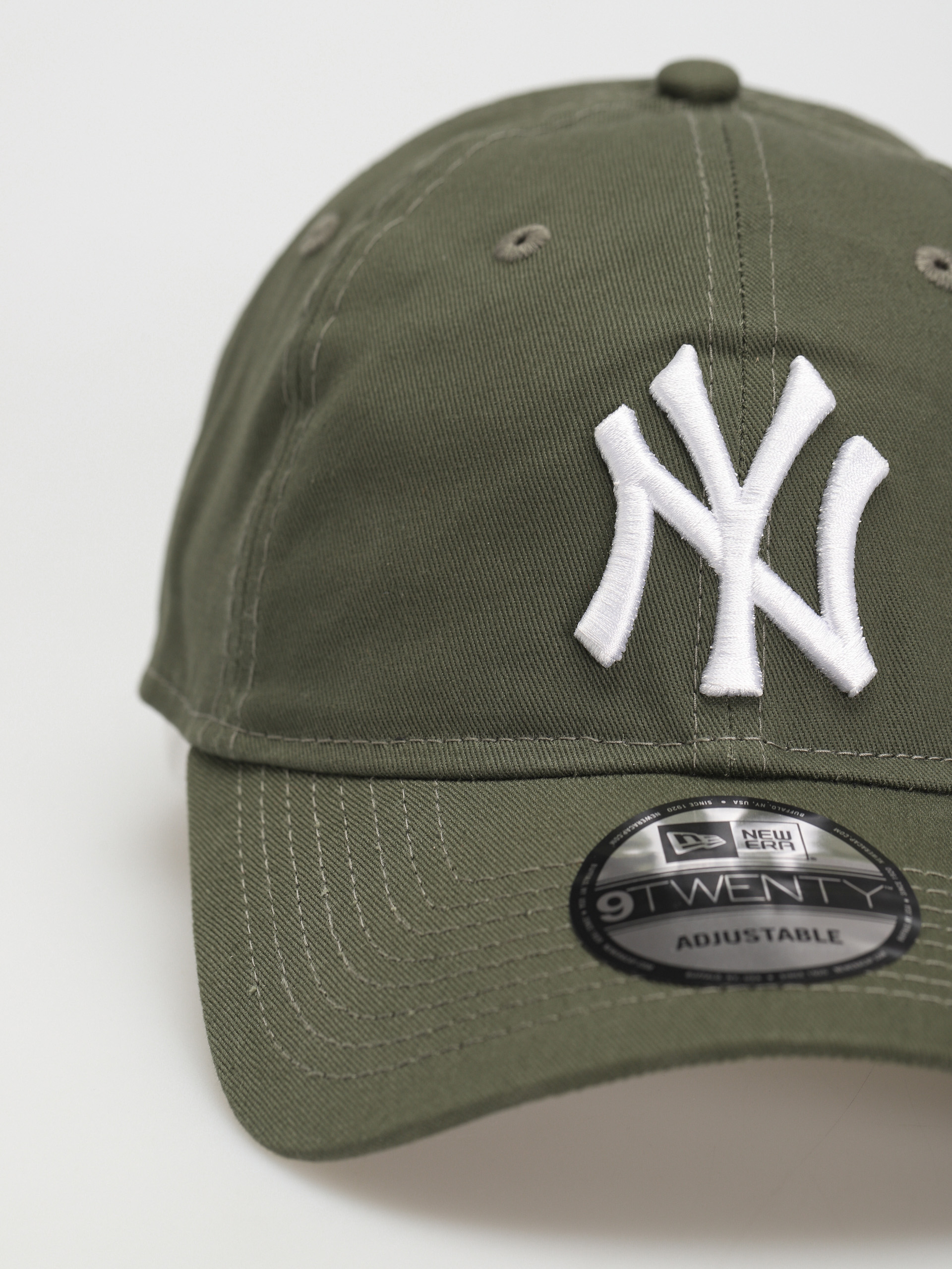 Czapka z daszkiem New Era League Essential 9Twenty New York Yankees (olive/white)