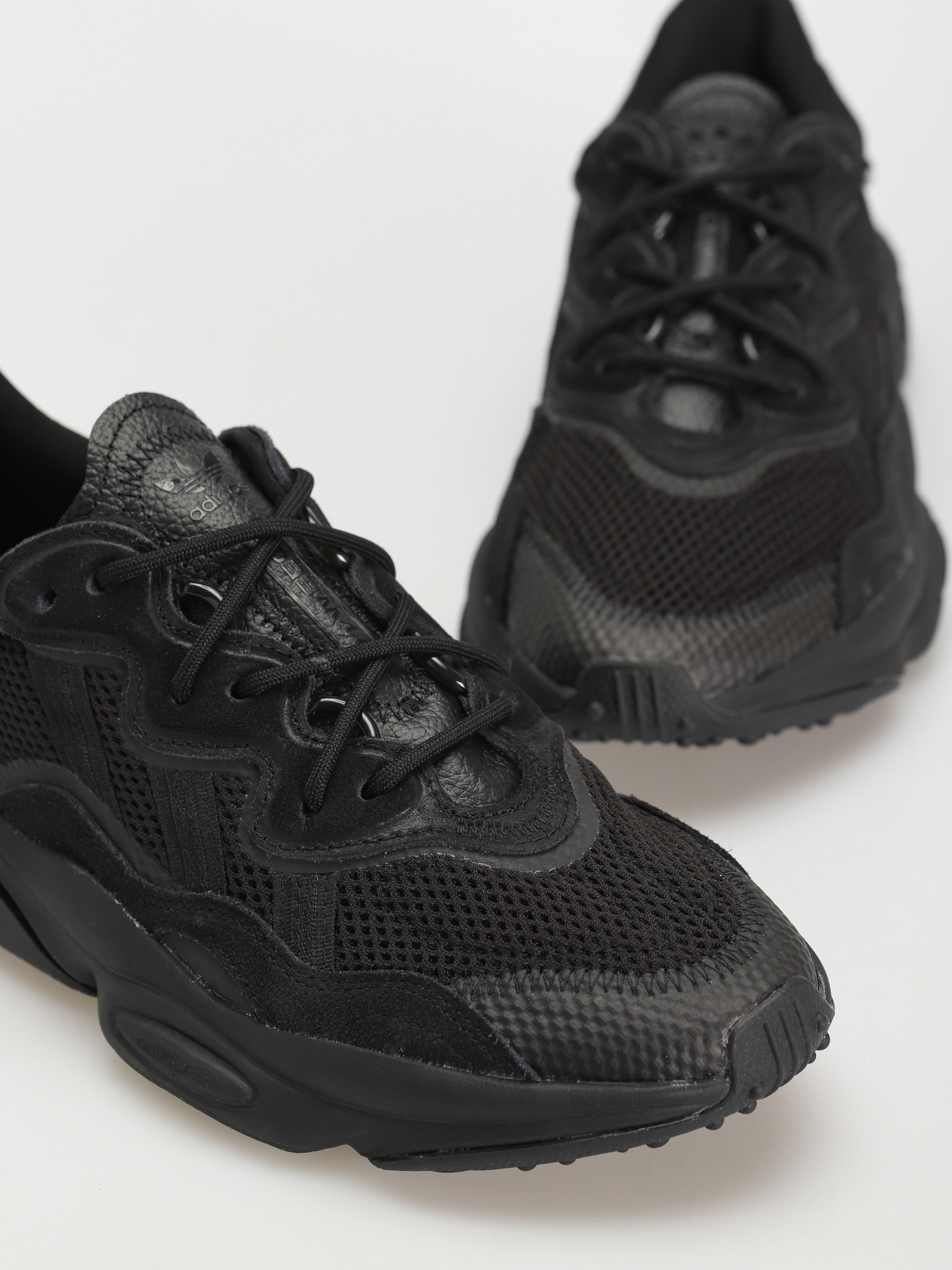 Buty adidas Originals Ozweego (cblack/cblack/grefiv)