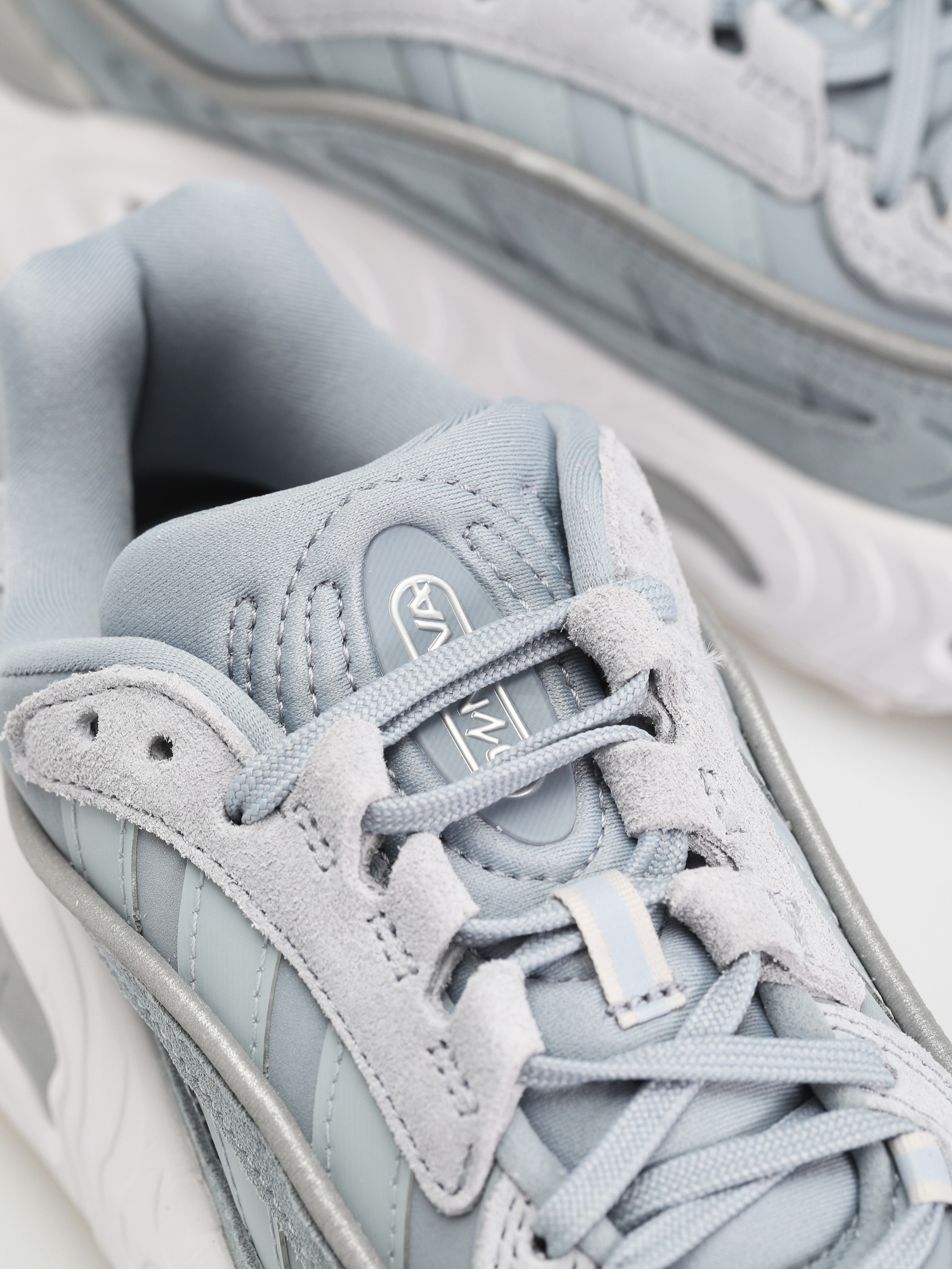 Buty adidas Originals Oznova (lgtgre/lgtgre/dshgry)