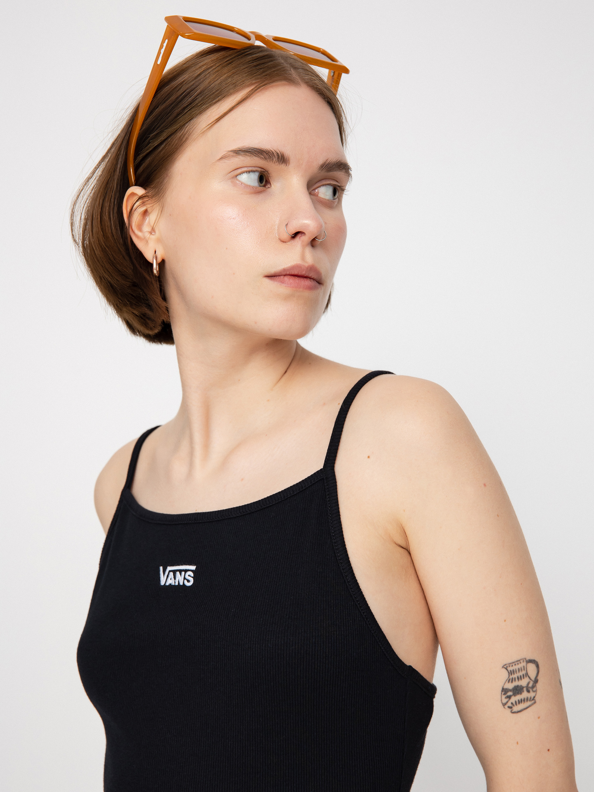 Sukienka Vans Jessie Wmn (black/white)