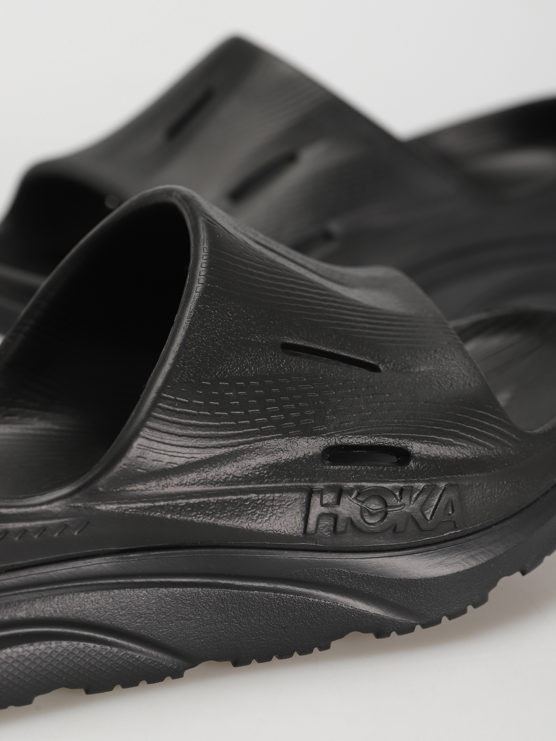 Klapki Hoka Ora Recovery Slide 3 (black/black)