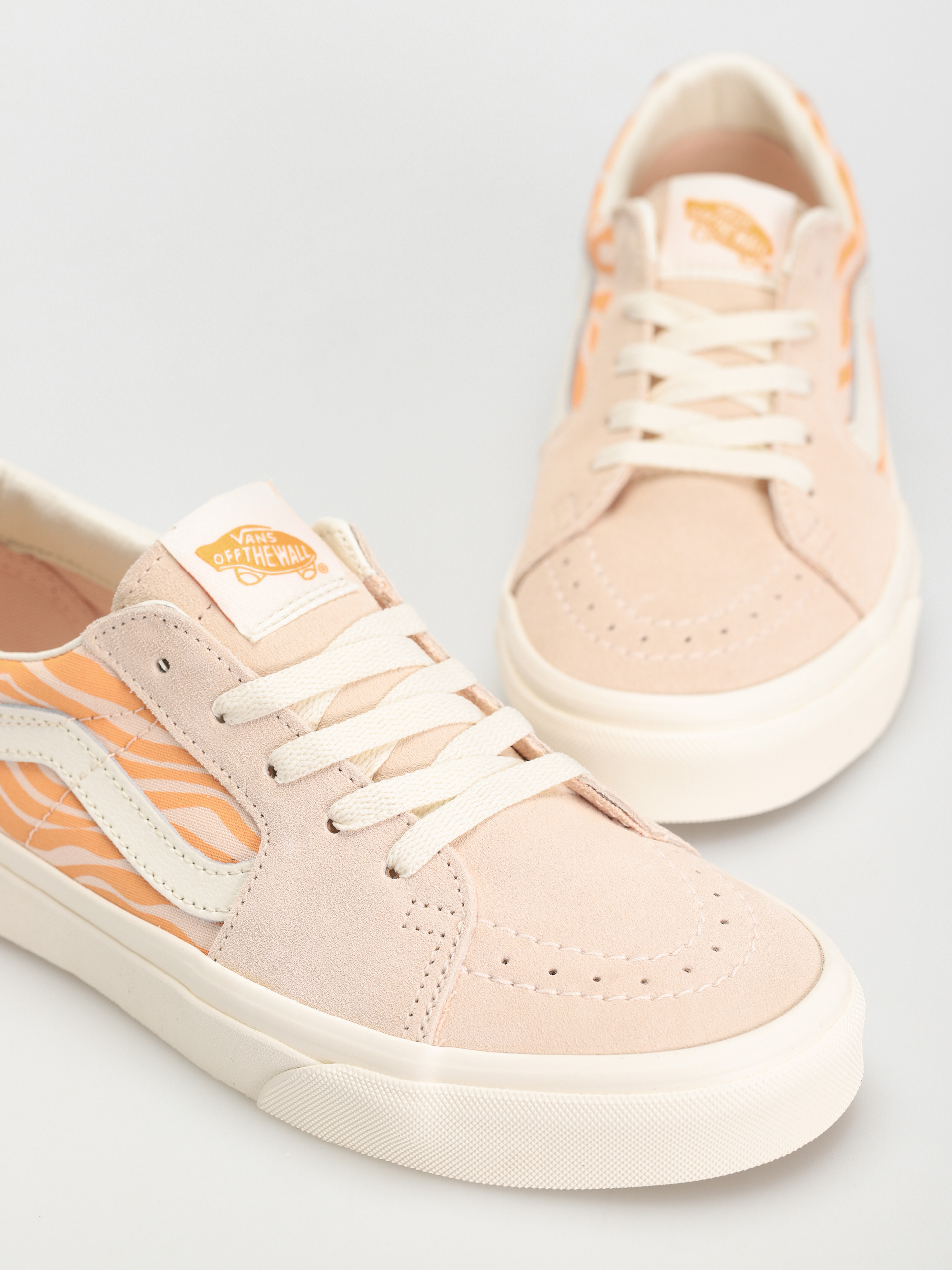 Buty Vans Sk8 Low Wmn (tonal stripes peach dust)