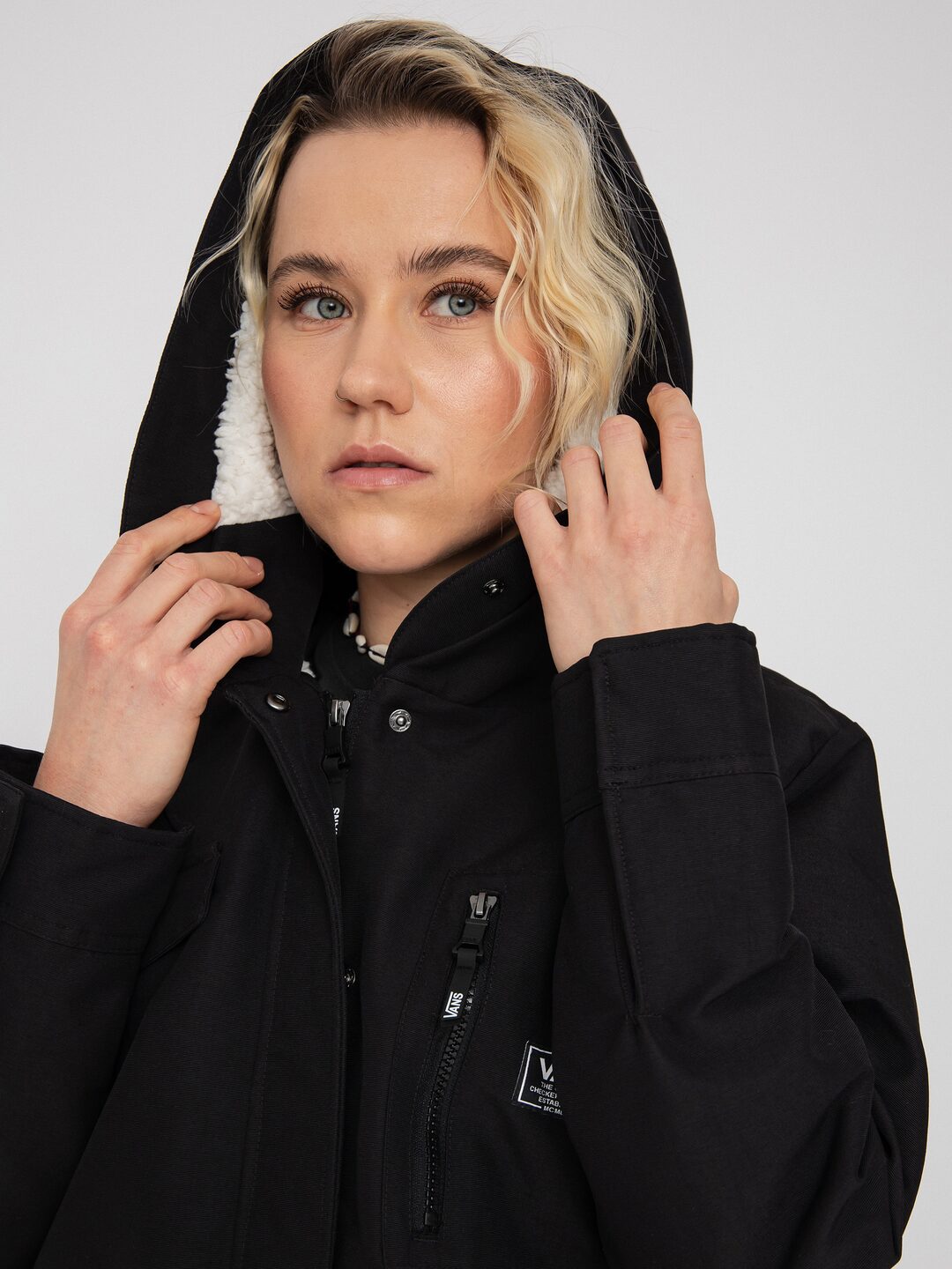 Kurtka Vans Richfield Hood Parka Wmn (black)