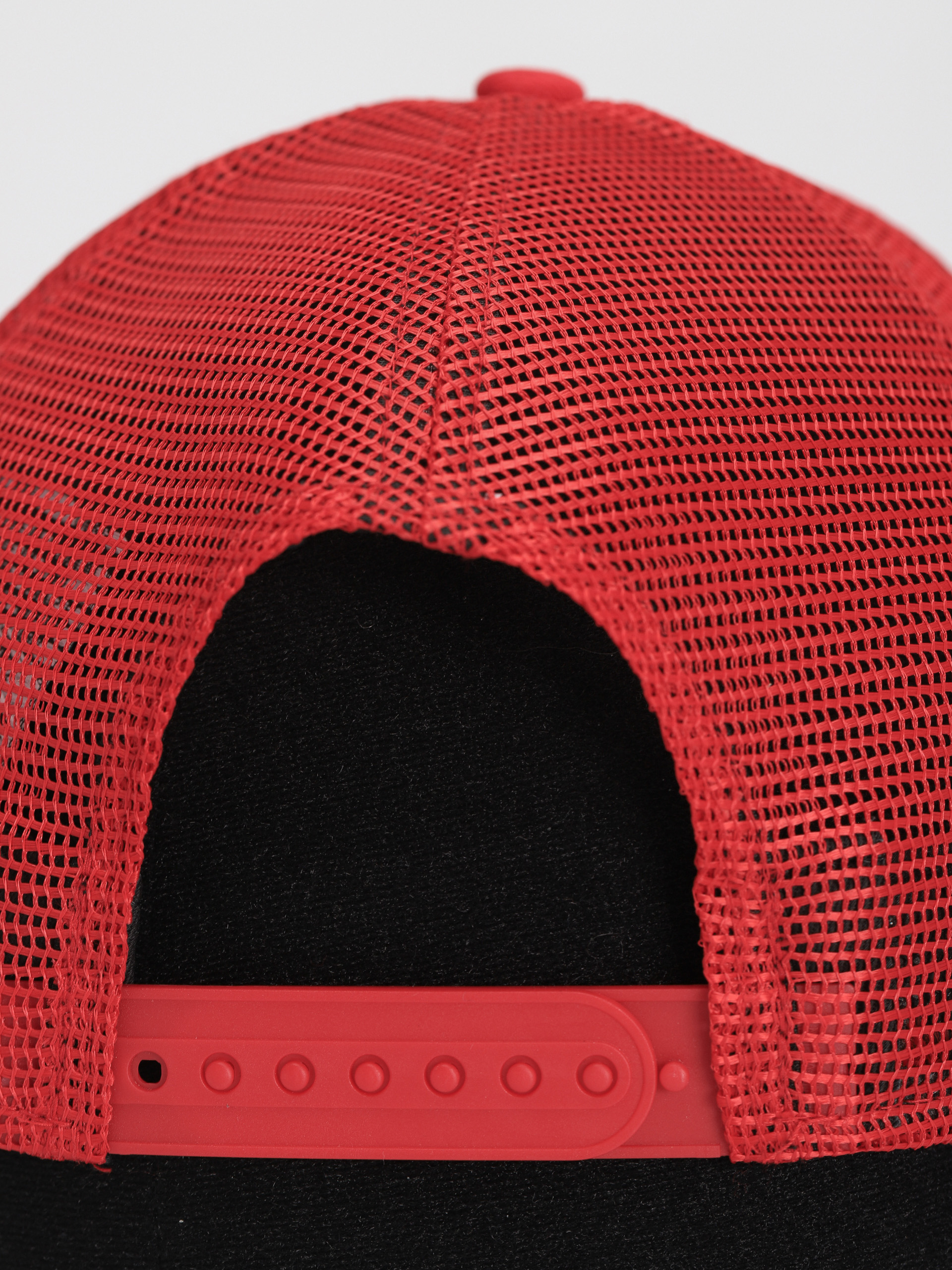 Czapka z daszkiem New Era Team Colour Block Trucker Chicago Bulls (white/red)