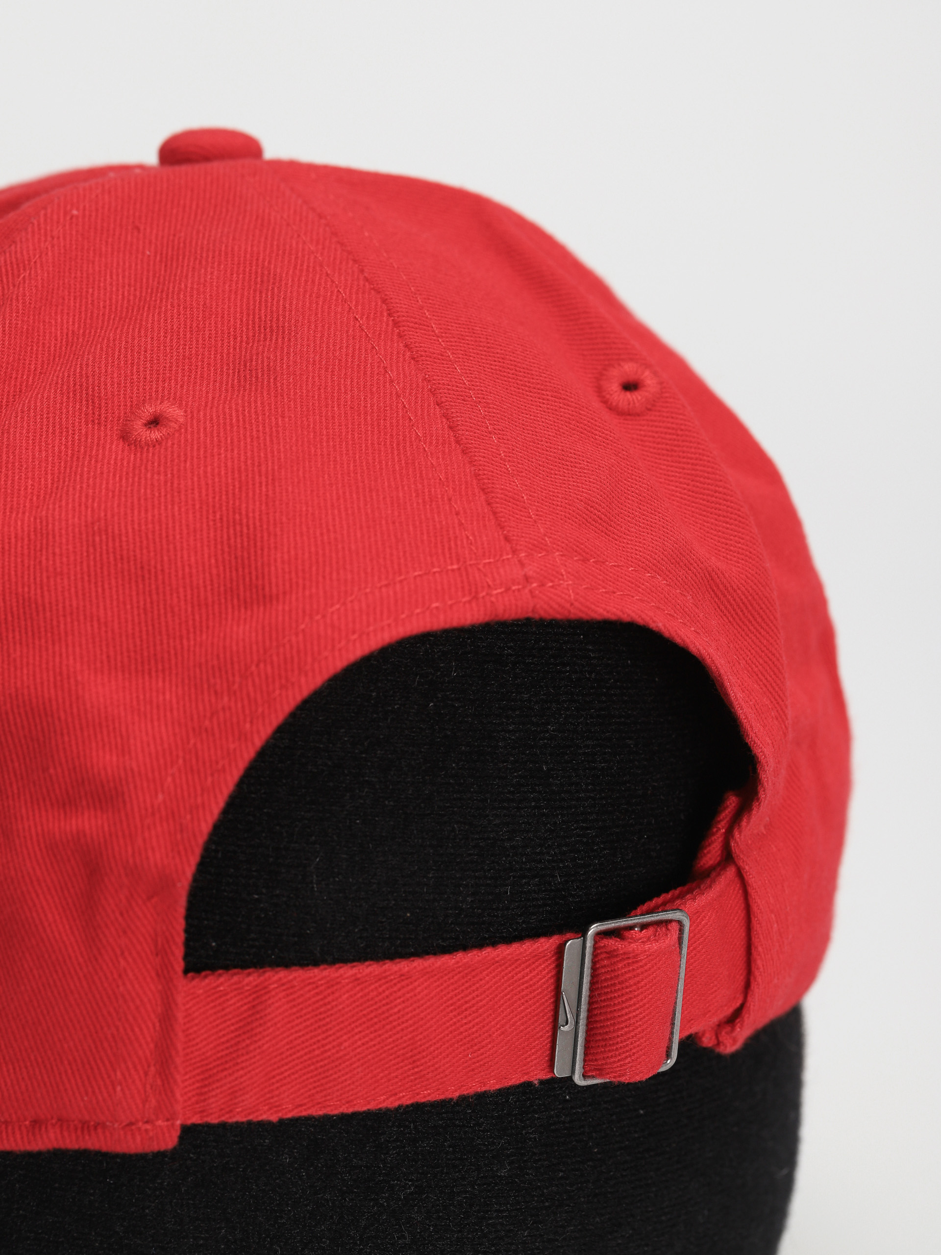 Czapka z daszkiem Nike SB Heritage86 Futura Washed (university red/university red/white)