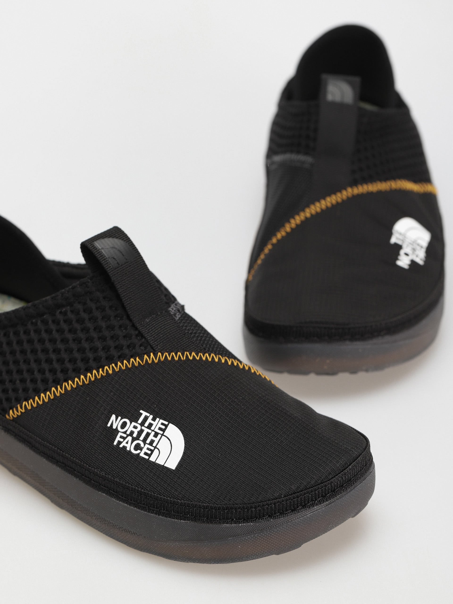 Buty The North Face Base Camp Mule (tnf black/tnf black)
