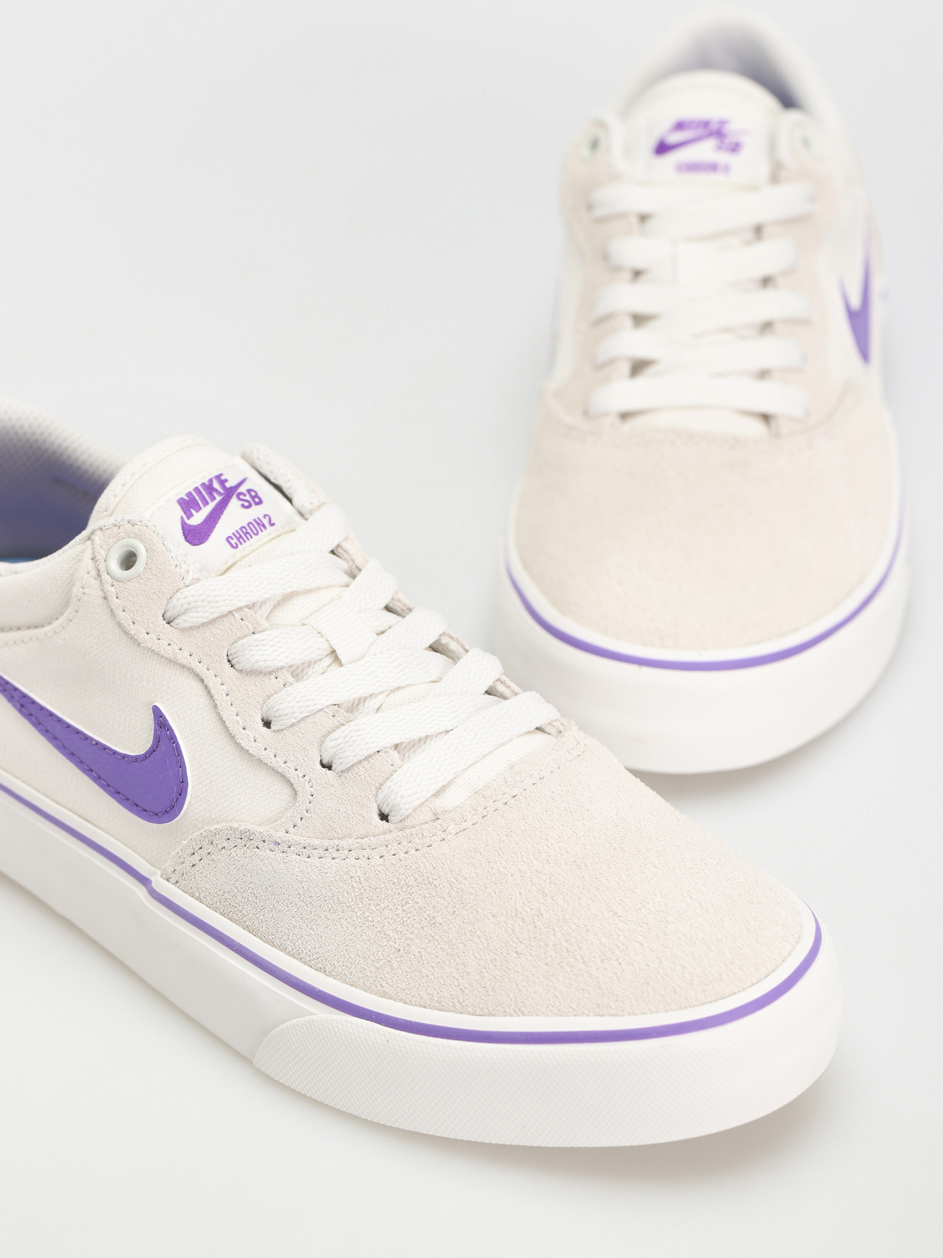 Buty Nike SB Chron 2 (summit white/action grape summit white)