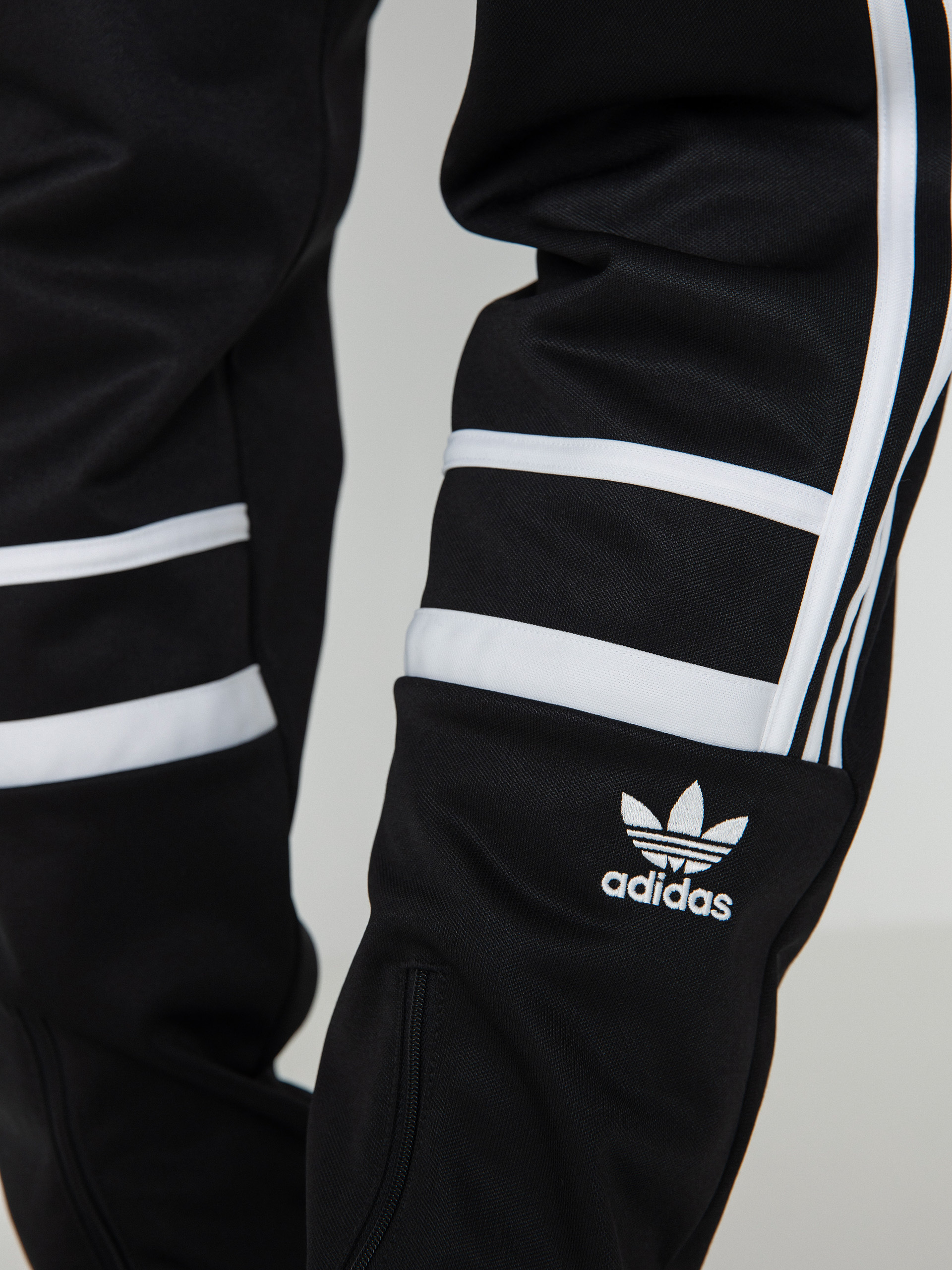 Spodnie adidas Originals Cutline (black)