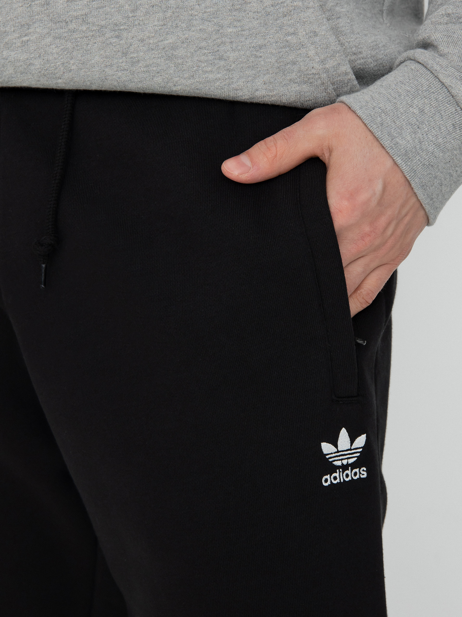 Spodnie adidas Originals Essentials (black)