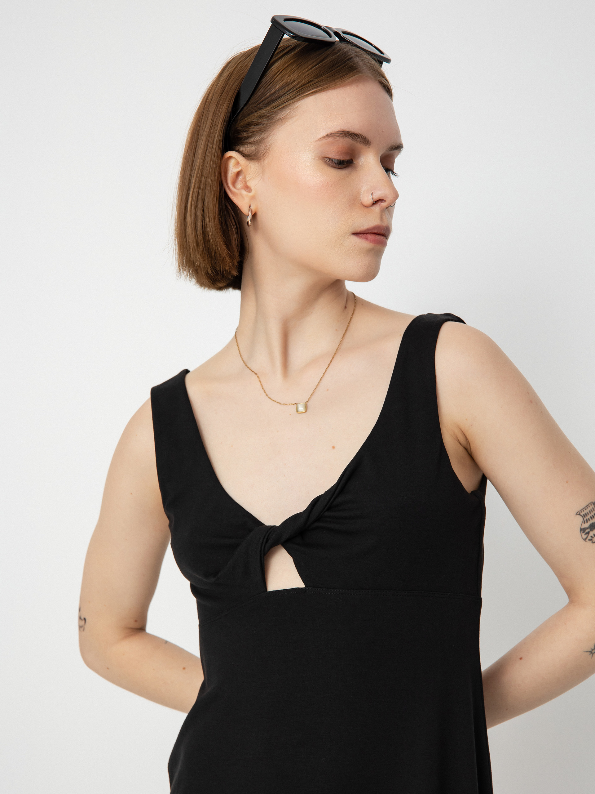 Sukienka Volcom Desert Bunnie Wmn (black)