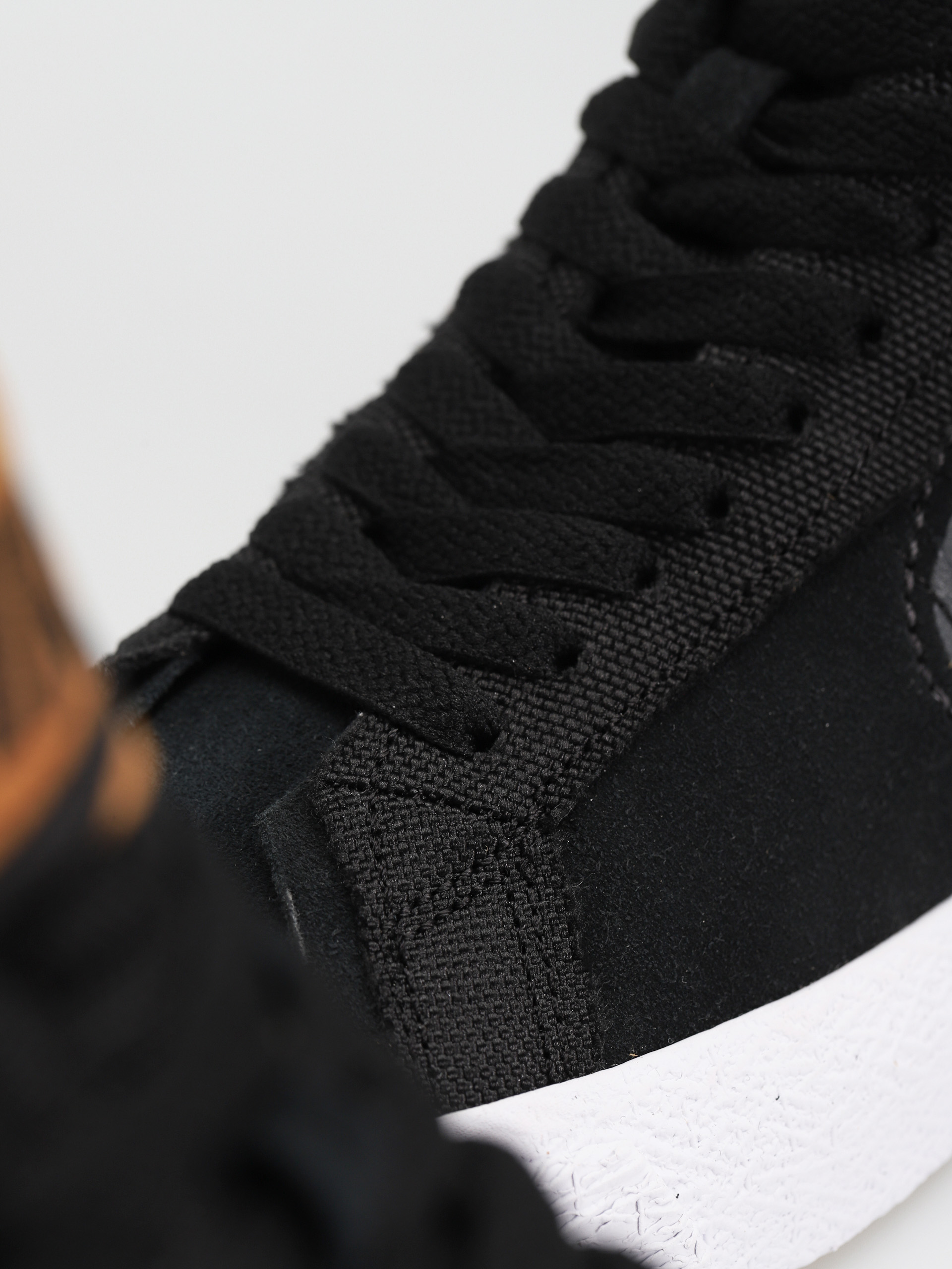Buty Nike SB Zoom Blazer Mid Prm (black/anthracite black white)