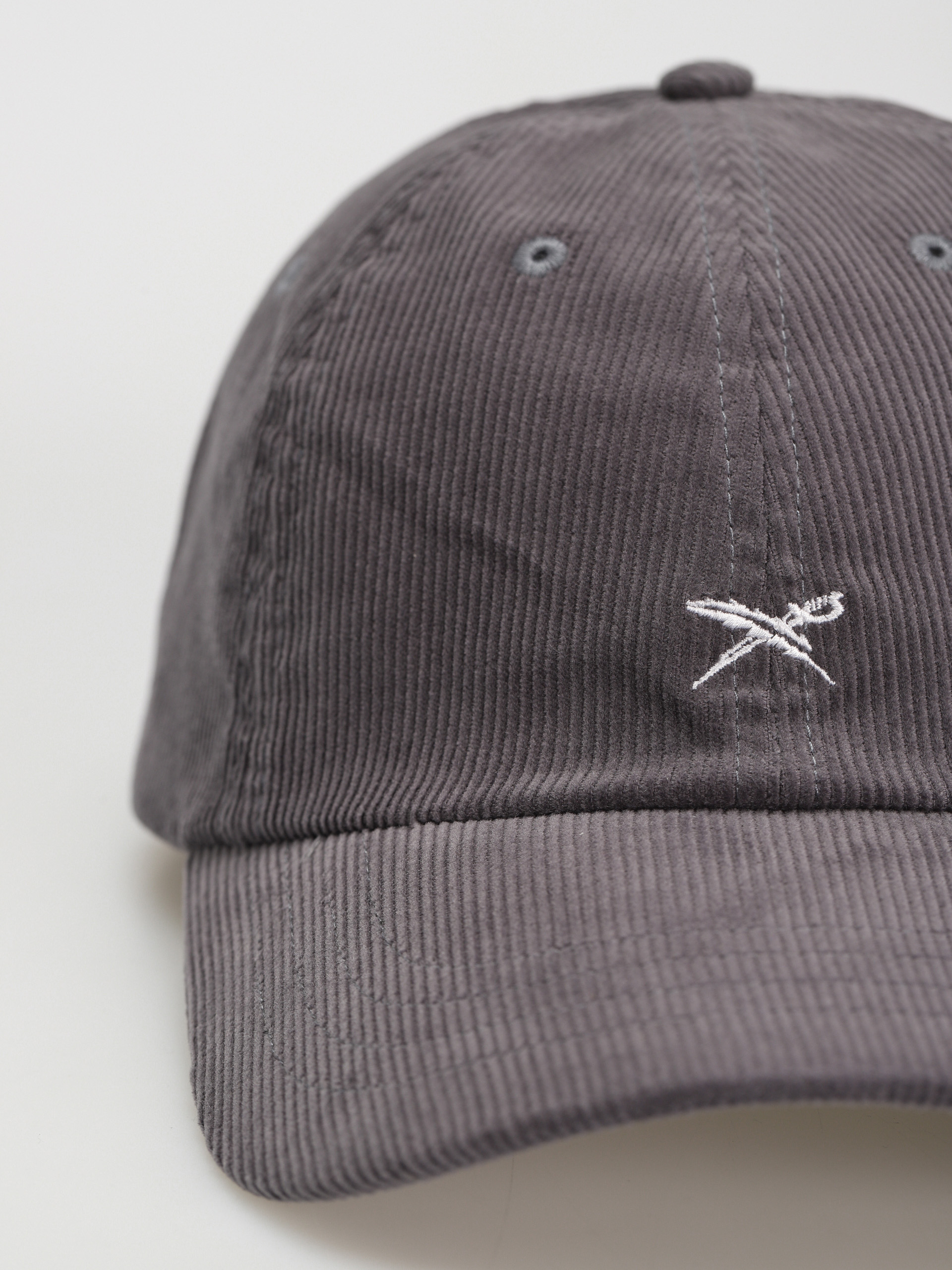 Czapka z daszkiem Iriedaily Corvin (anthracite)