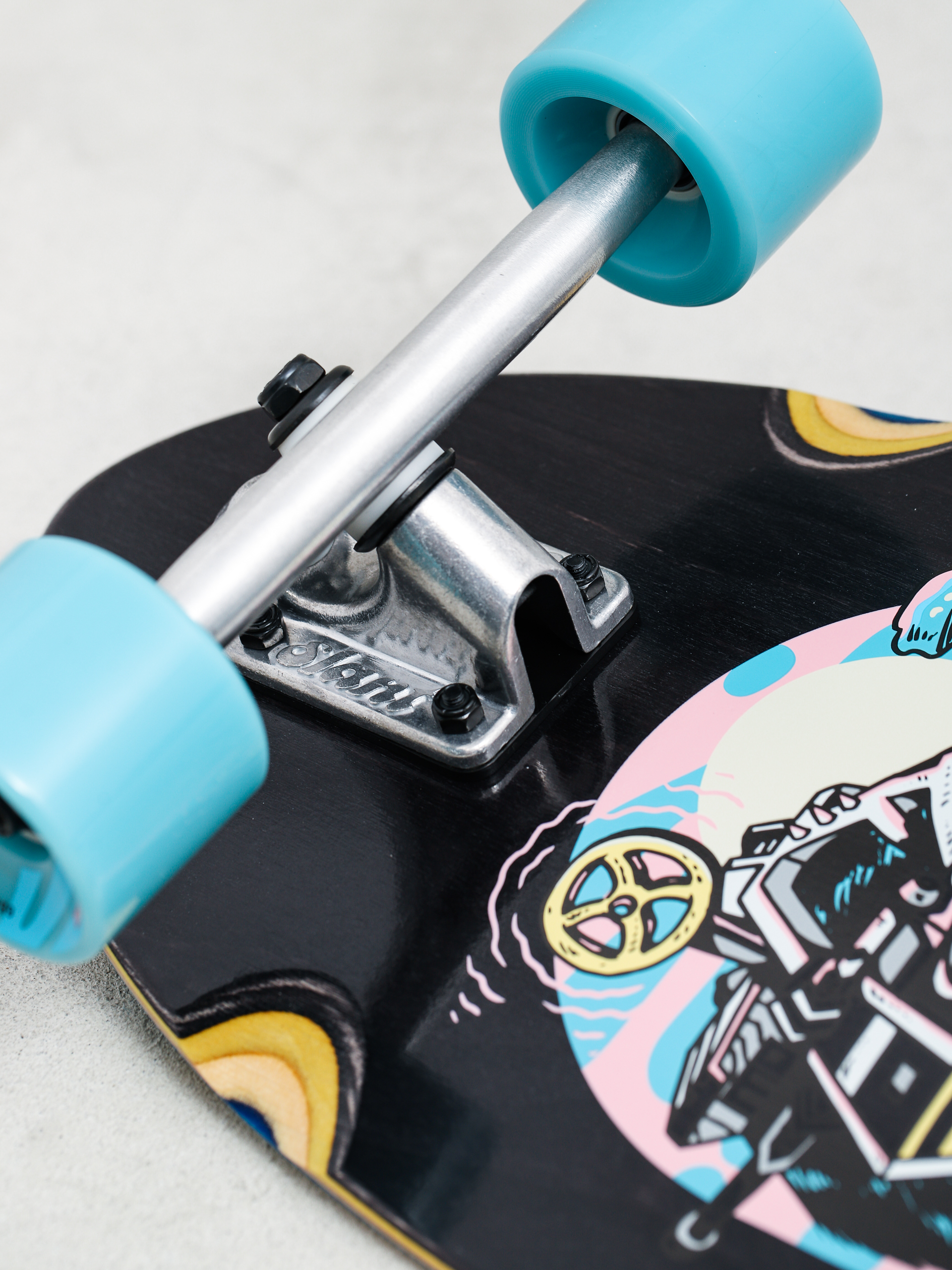 Deskorolka cruiser Globe Stubby (killer cassowary)