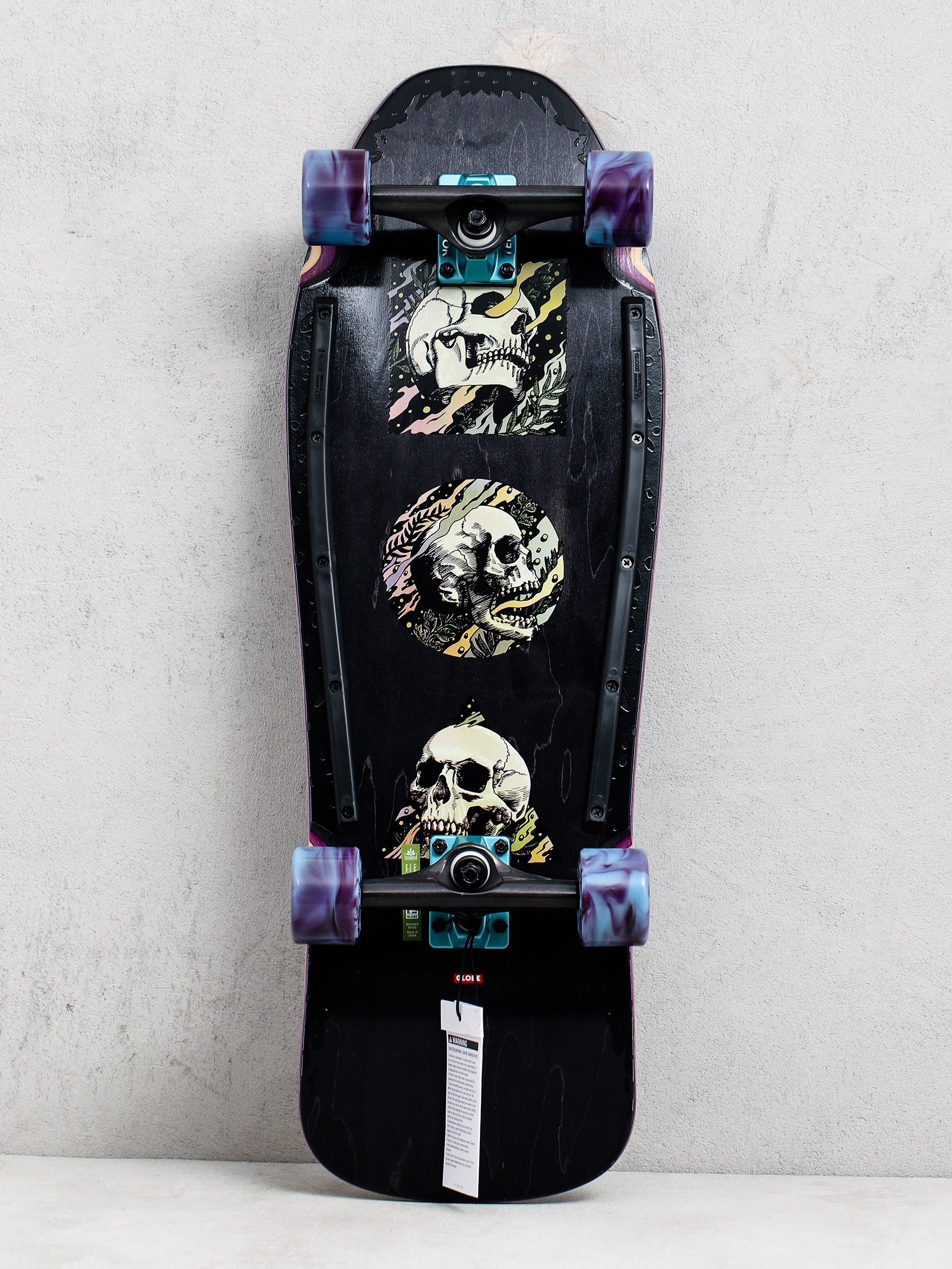 Deskorolka cruiser Globe Phantom (black maple/skull stack)