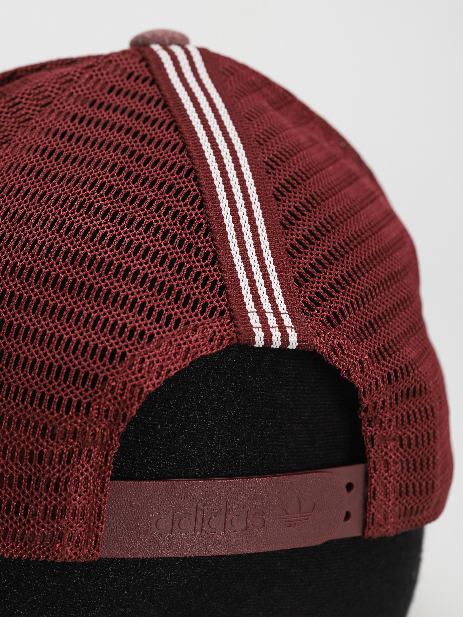 Czapka z daszkiem adidas Originals Curved Trucker (shared)