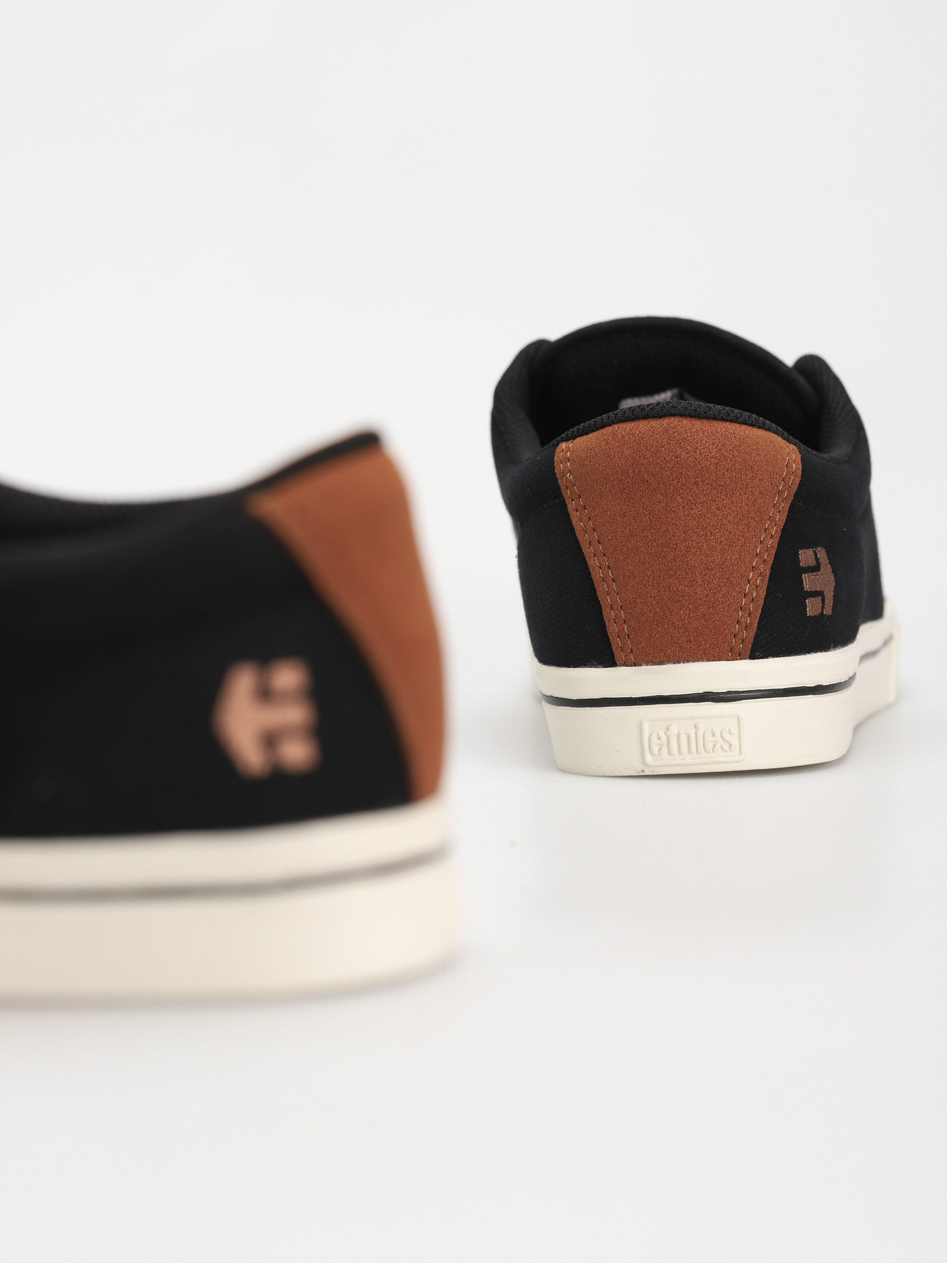 Buty Etnies Jameson 2 Eco (black/black/white)