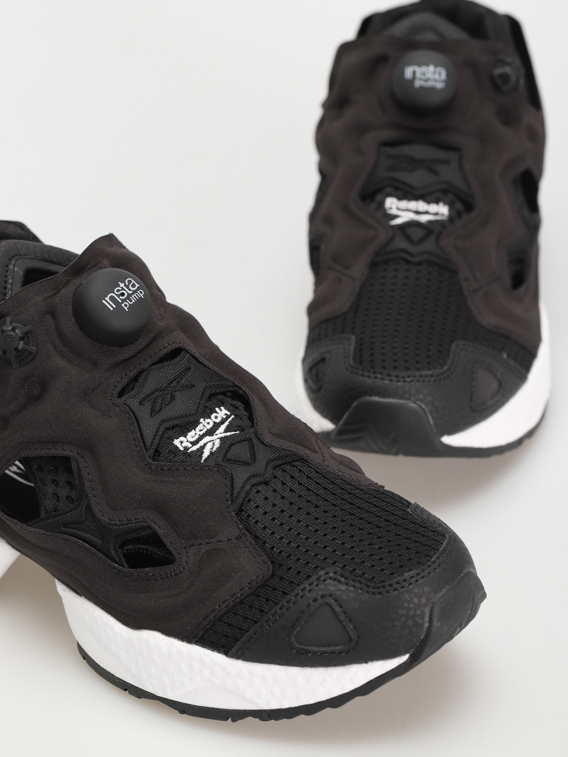 Buty Reebok Instapump Fury 95 (cblack/ftwwht/cblack)