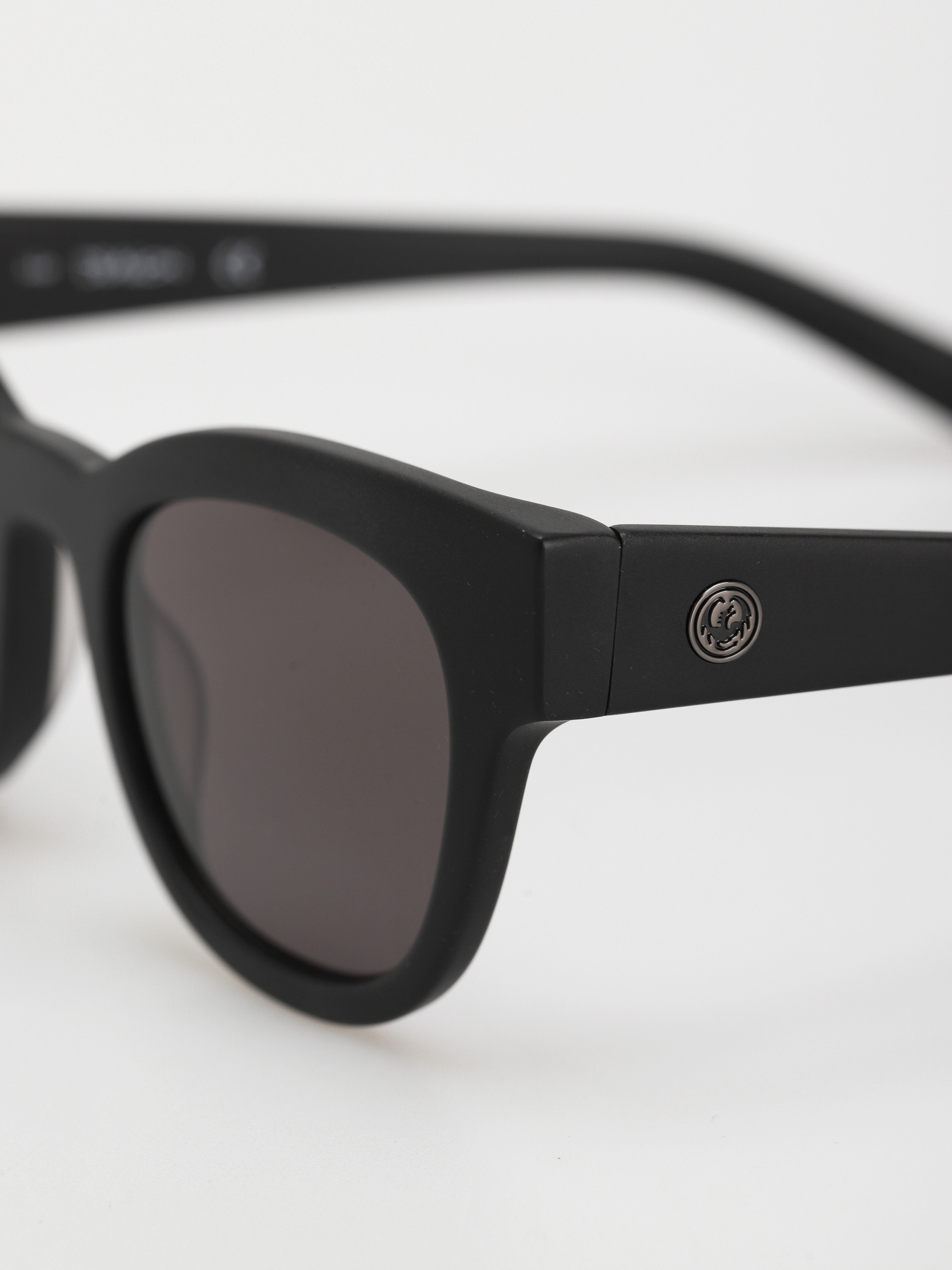 Okulary przeciwsłoneczne Dragon Jett Wmn (matte black/lumalens smoke)