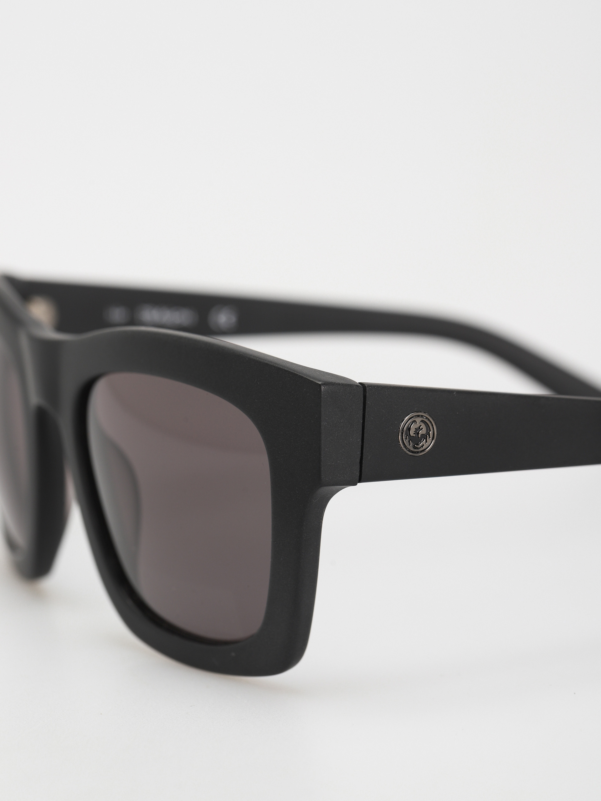 Okulary przeciwsłoneczne Dragon Waverly Wmn (matte black/ lumalens smoke)