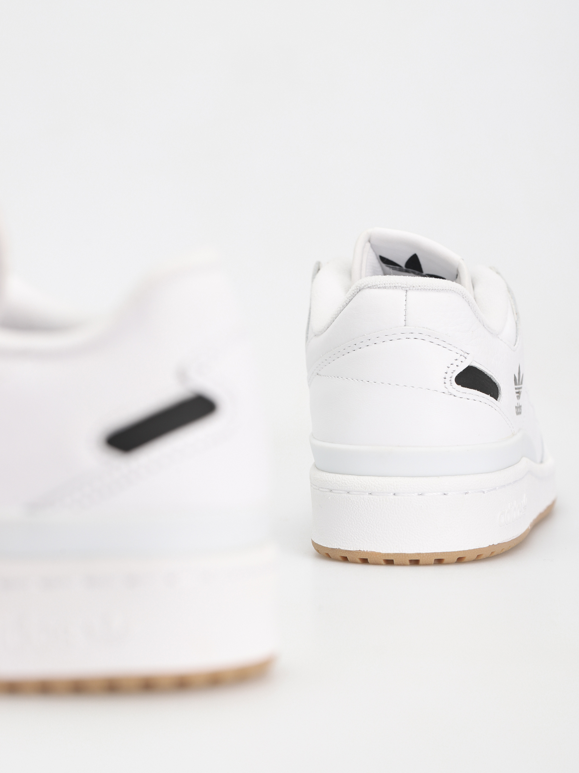 Buty adidas Forum 84 Low Adv (ftwwht/cblack/ftwwht)