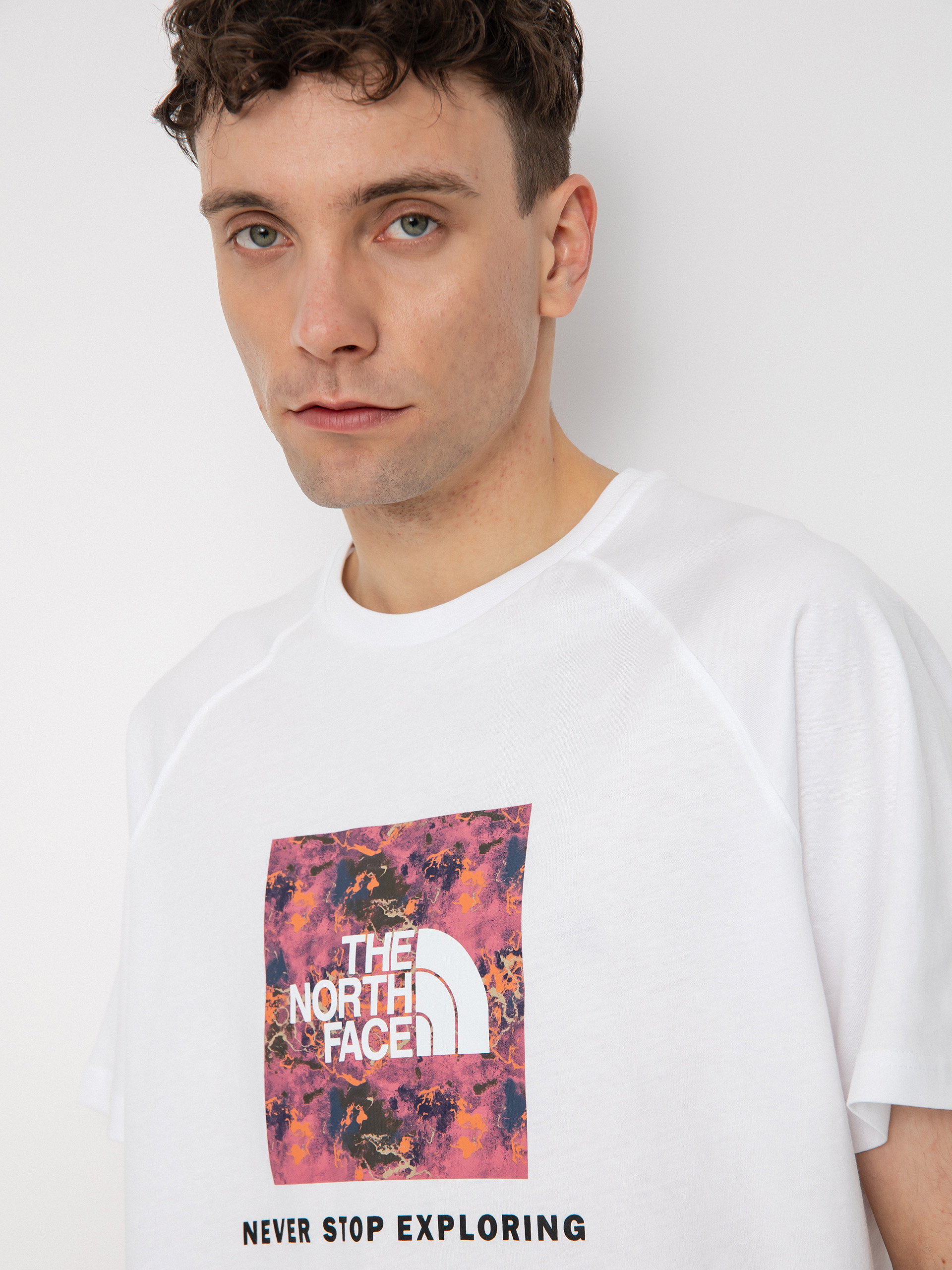 T-shirt The North Face Raglan Redbox (tnf white/cosmo pink tnf distort print)