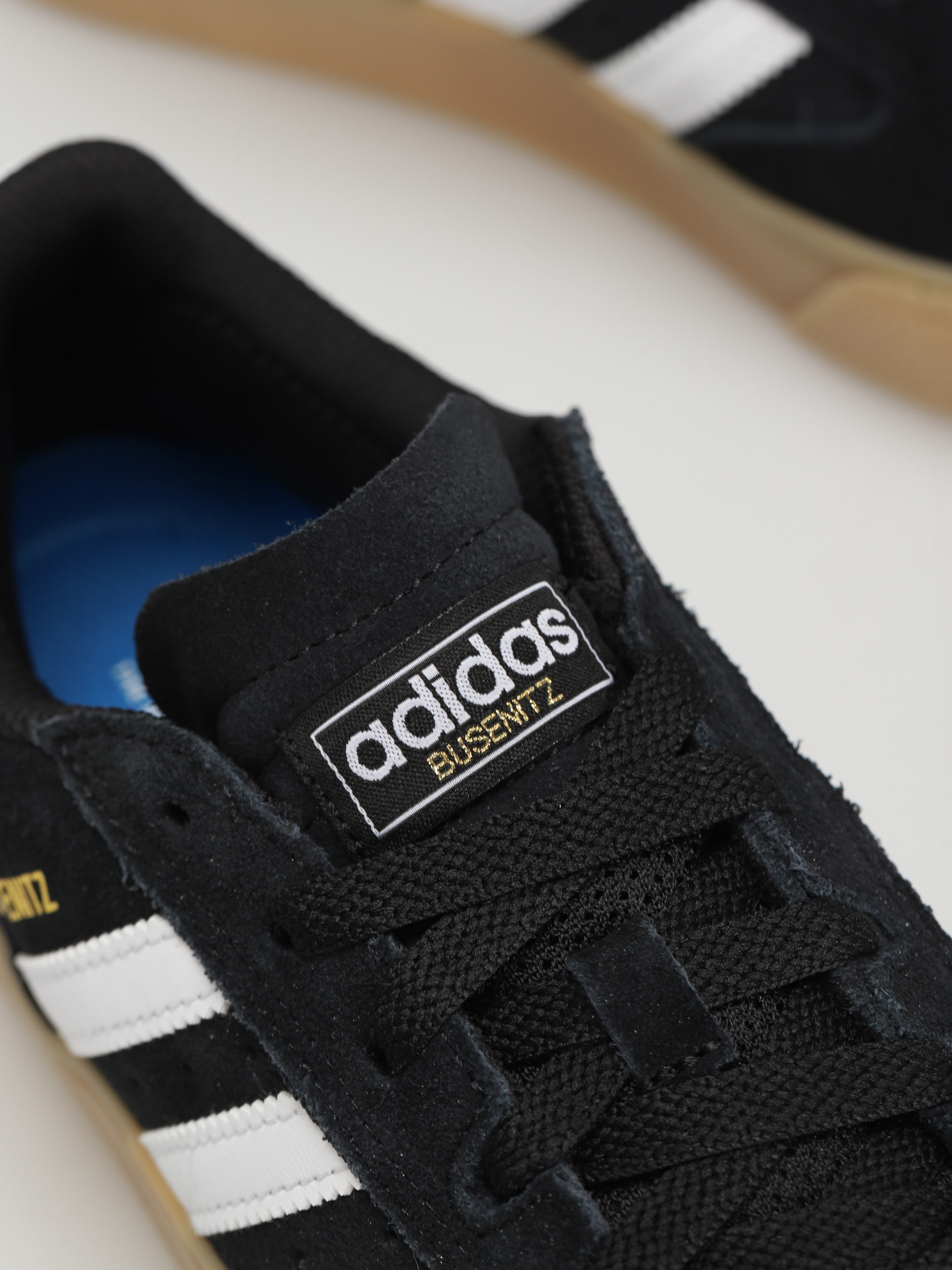 Buty adidas Busenitz Vulc II (cblack/ftwwht/gum3)