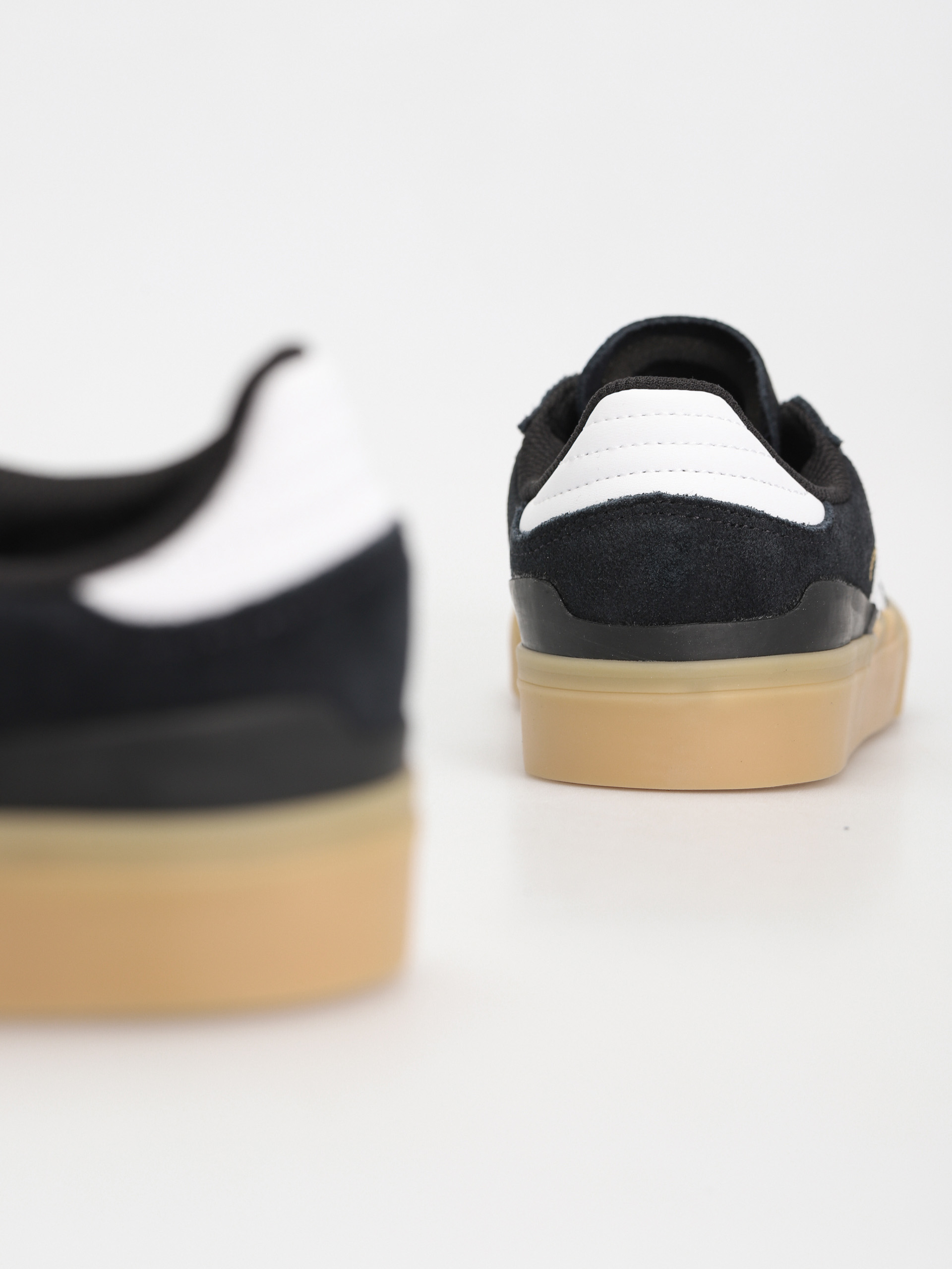 Buty adidas Busenitz Vulc II (cblack/ftwwht/gum3)