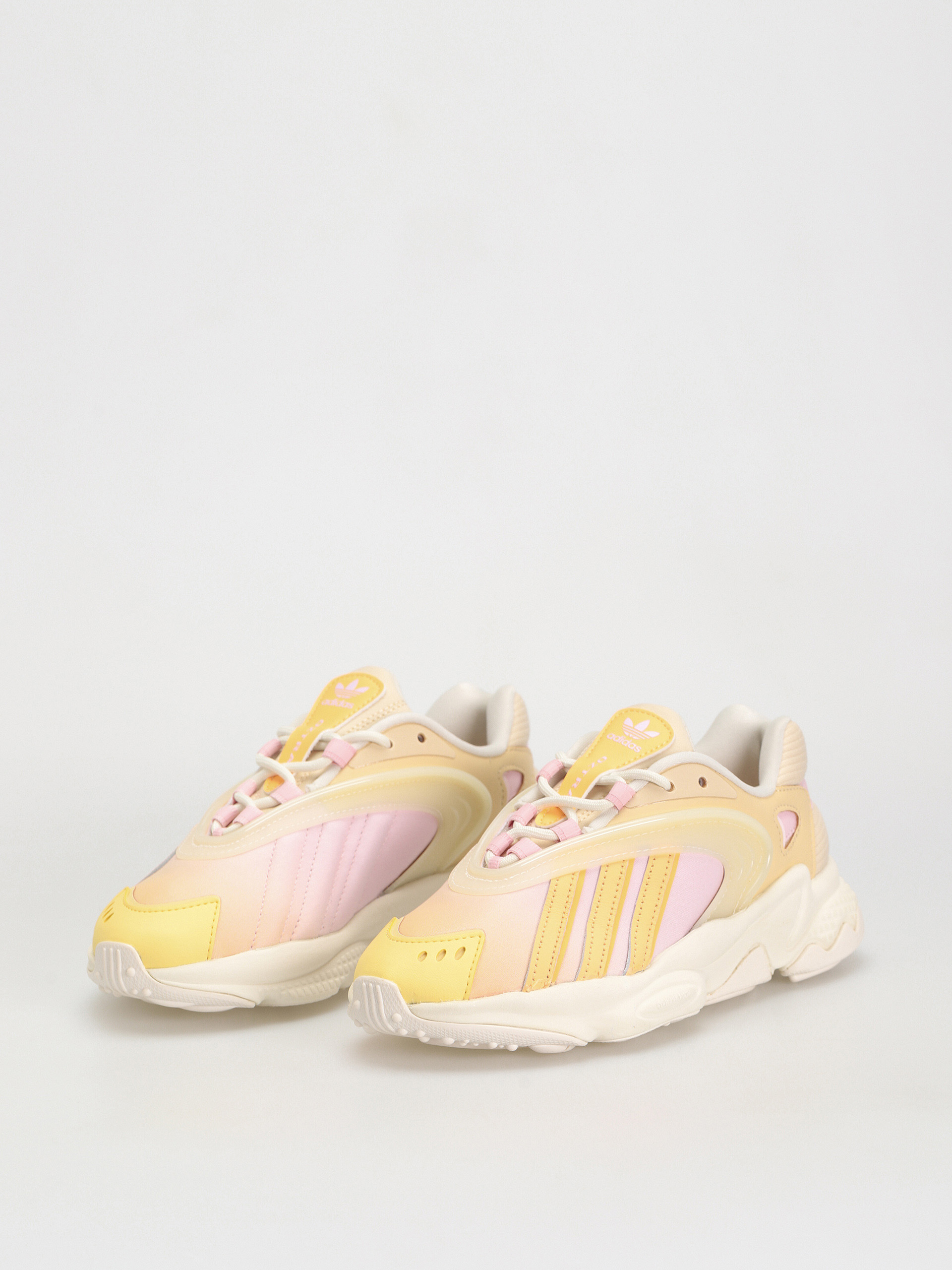 Buty adidas Originals Oztral Wmn (owhite/aciora/sanstr)