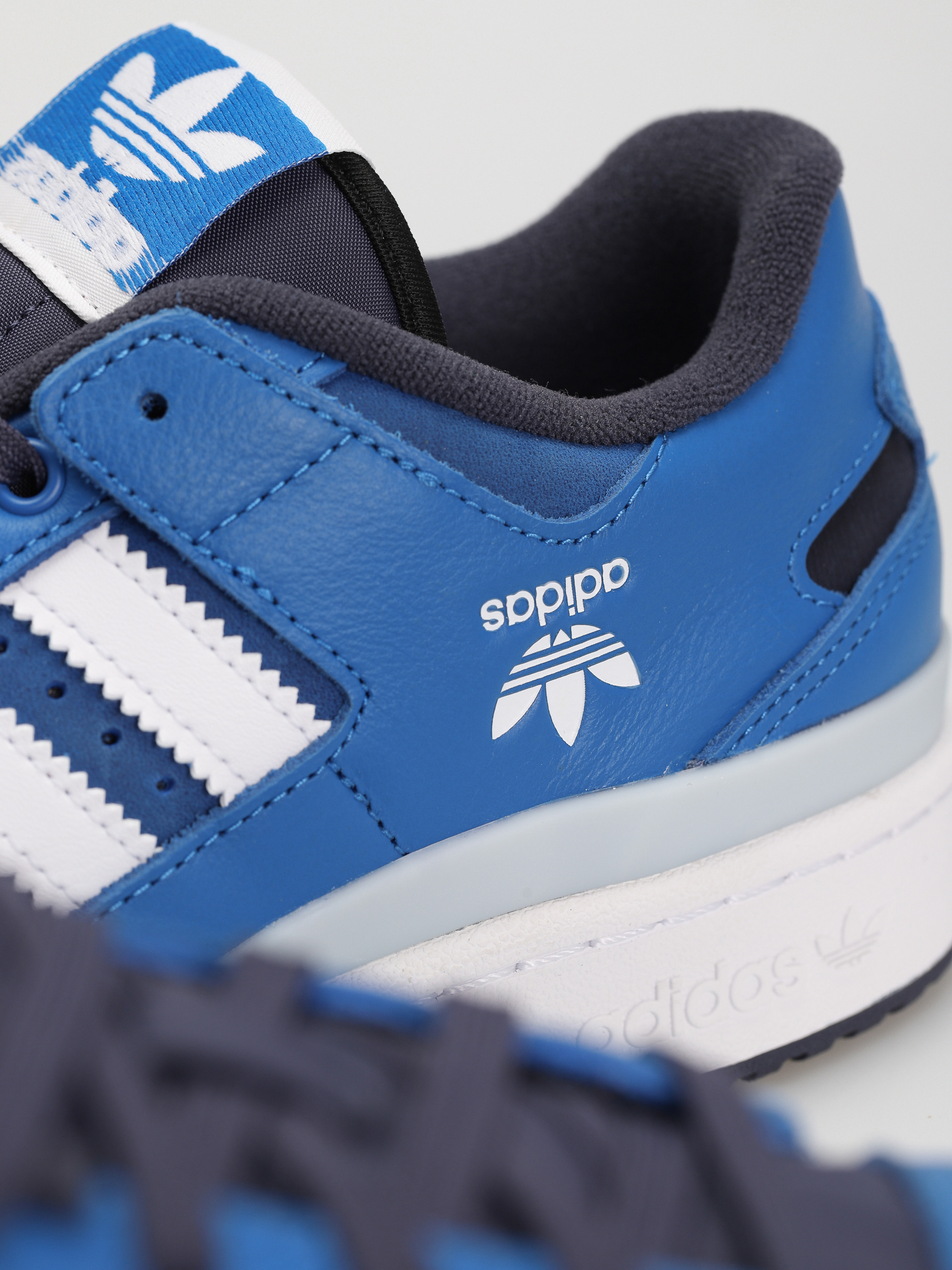 Buty adidas Forum 84 Low Adv (blubir/ftwwht/shanav)