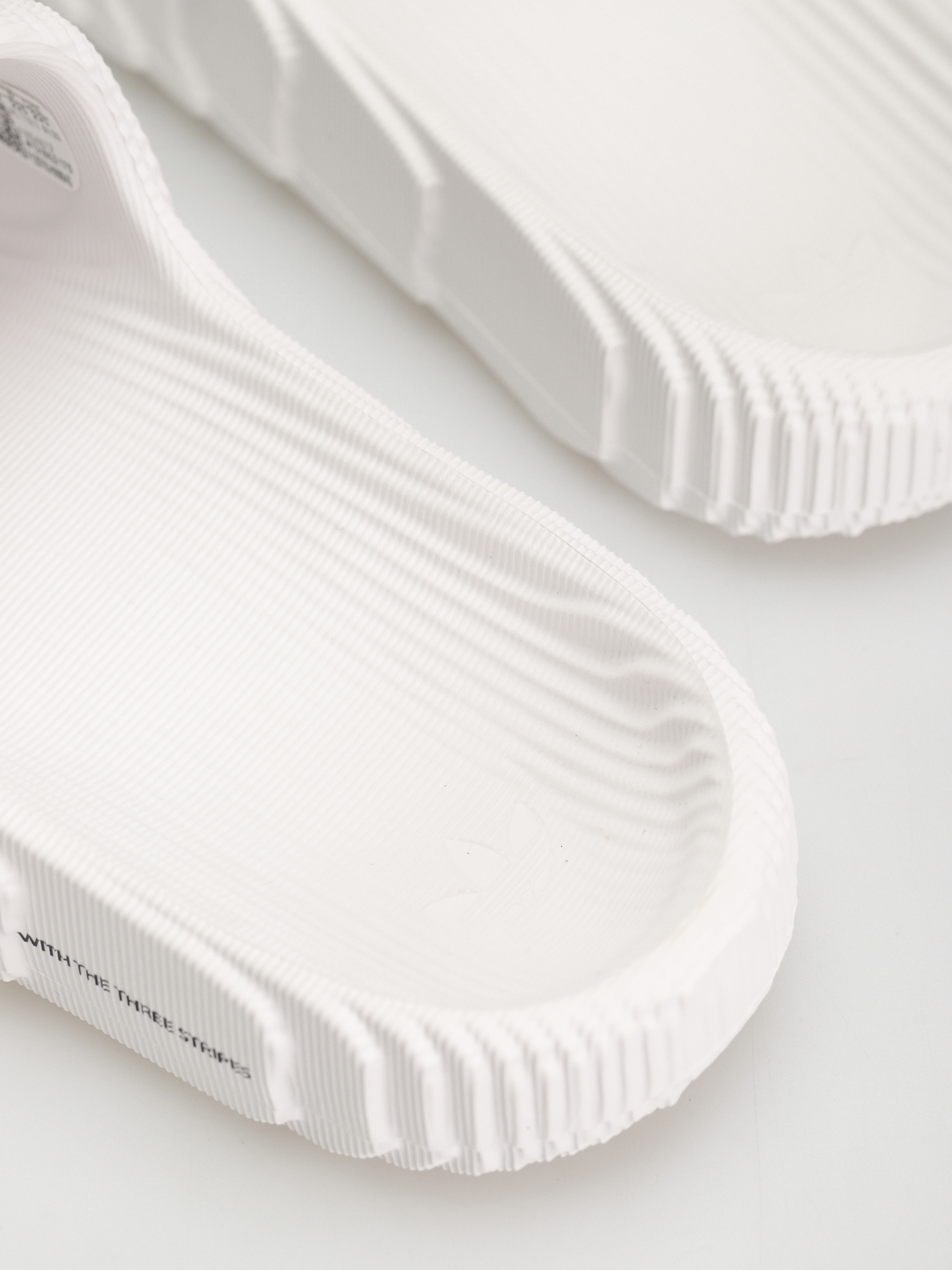 Klapki adidas Originals Adilette 22 (crywht/crywht/cblack)
