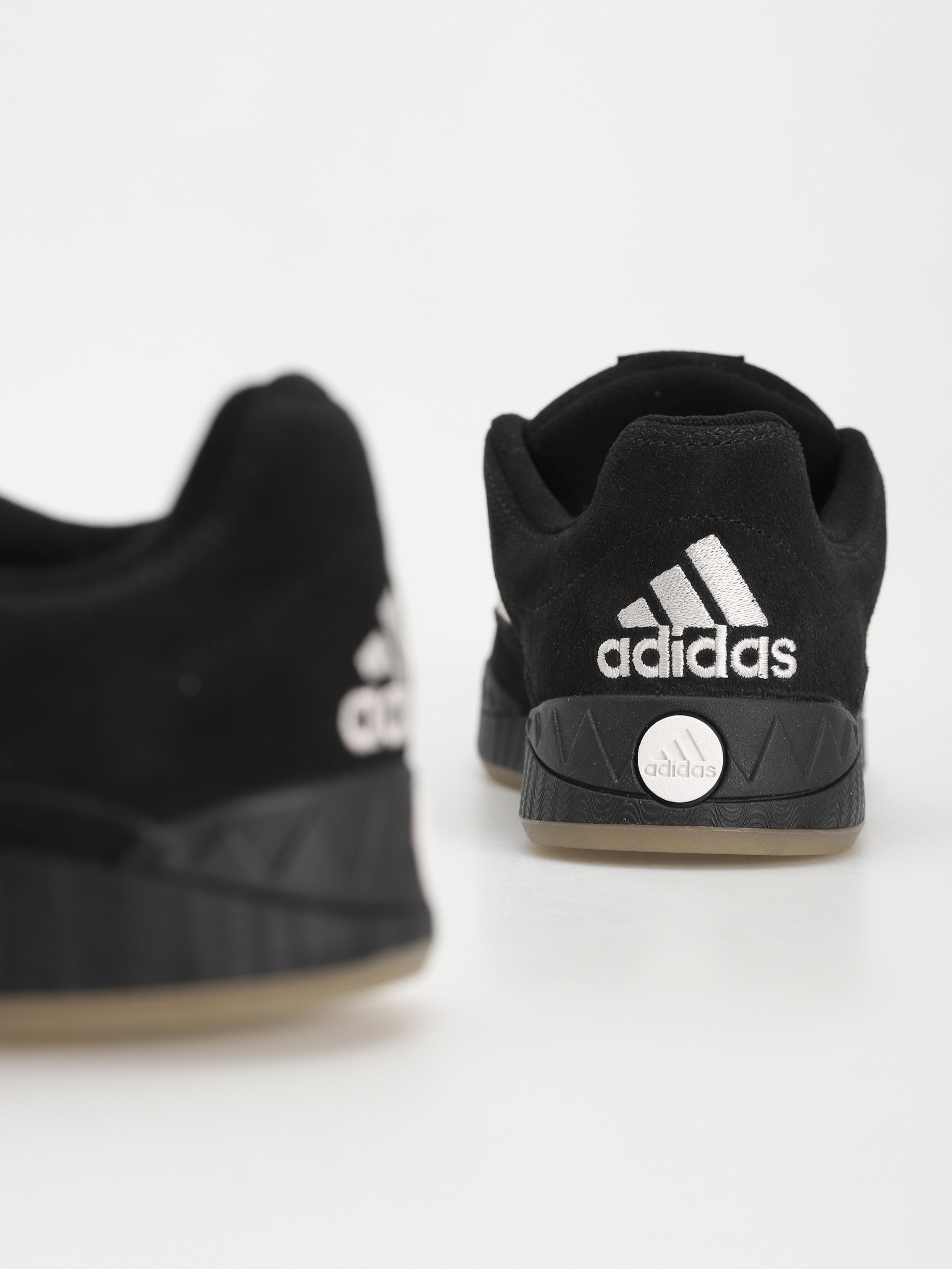 Buty adidas Originals Adimatic (cblack/crtwht/gum3)