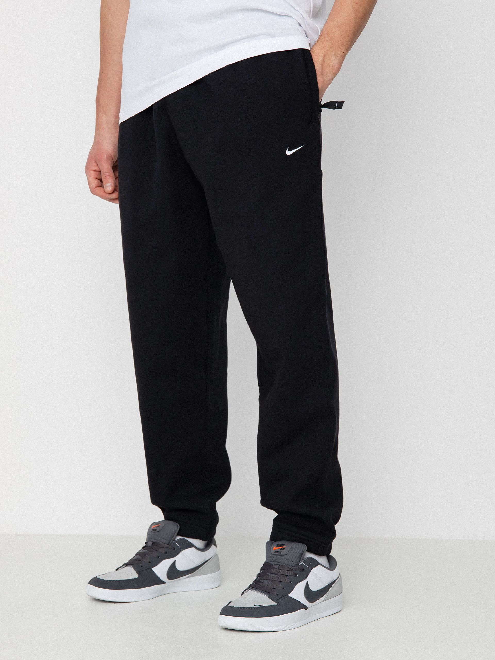 Spodnie Nike SB Solo Swoosh (black/white)