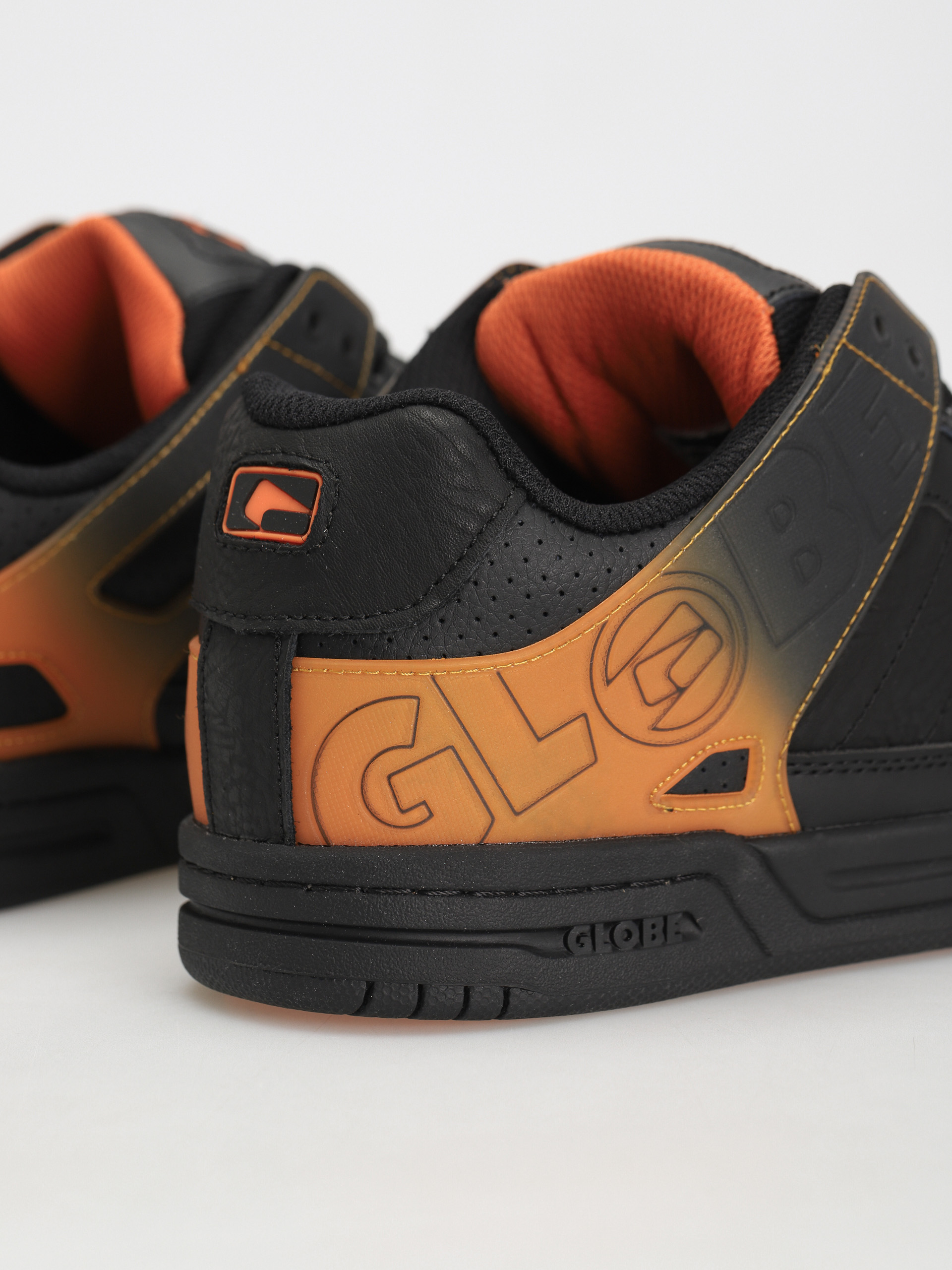Buty Globe Tilt (black/orange fade)