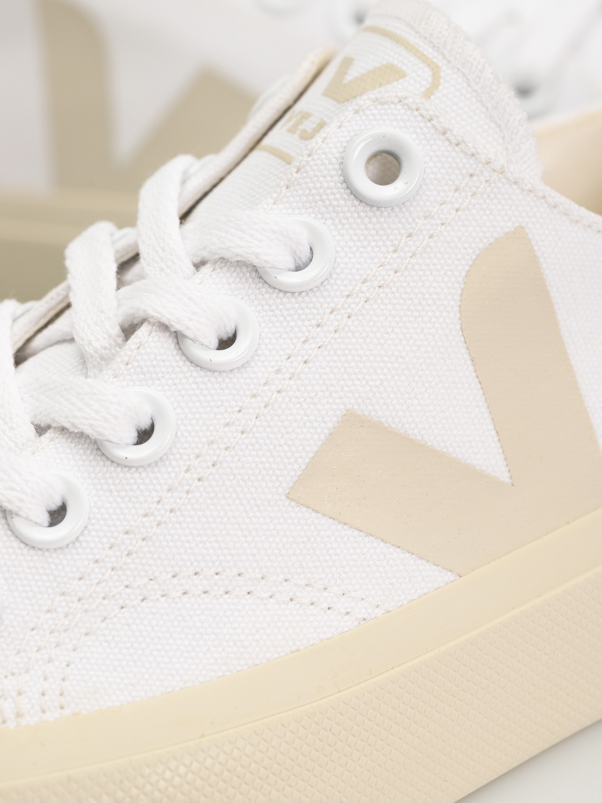 Buty Veja Wata II Low Wmn (white pierre)