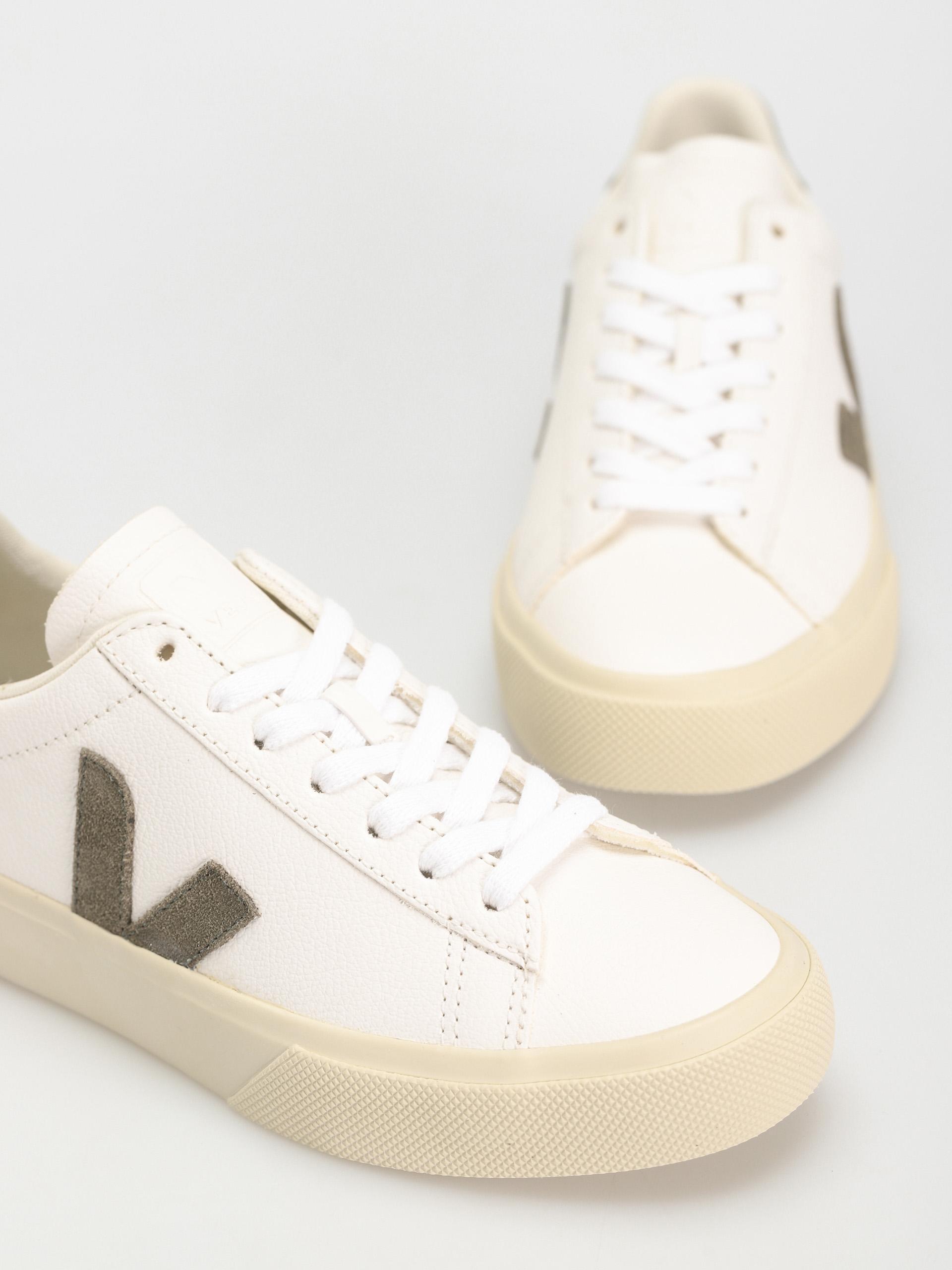 Buty Veja Campo Wmn (extra white khaki)