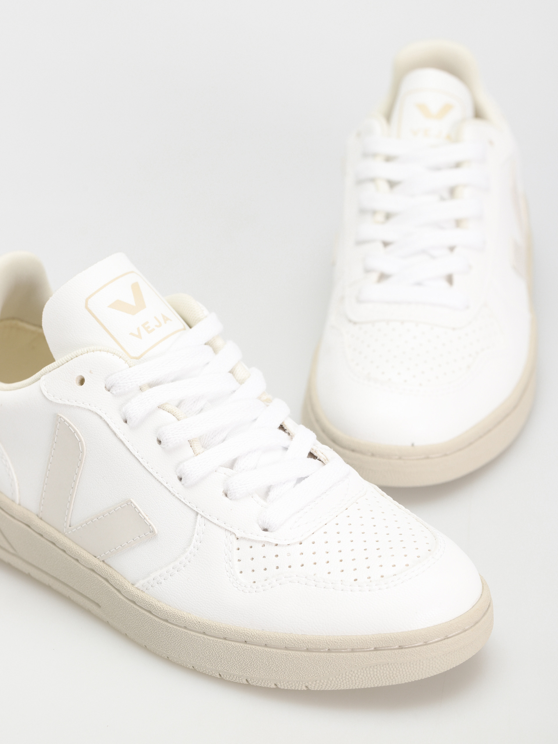Buty Veja V-10 Wmn (full white)
